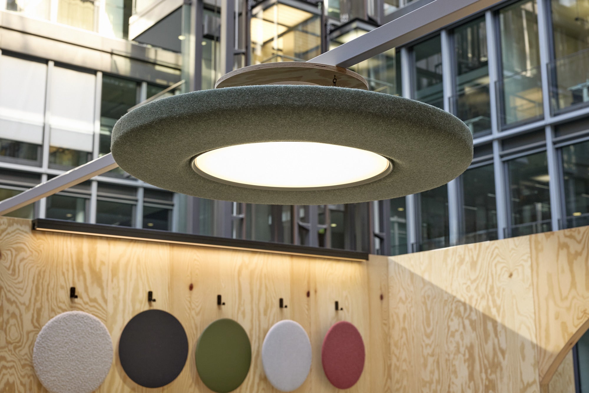 Hanglamp LP SLIM ACOUSTIC zwarte rand