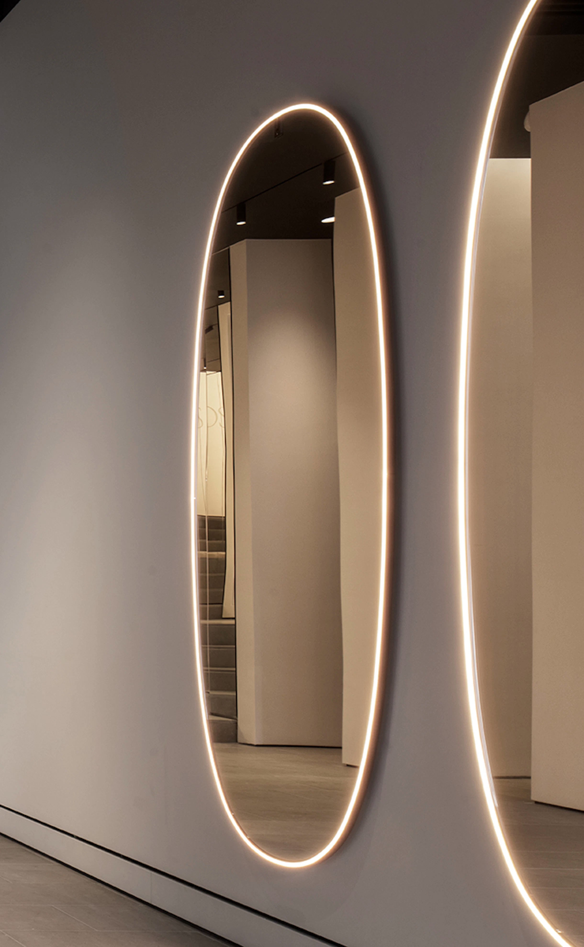 LA PLUS BELLE illuminated mirror brown