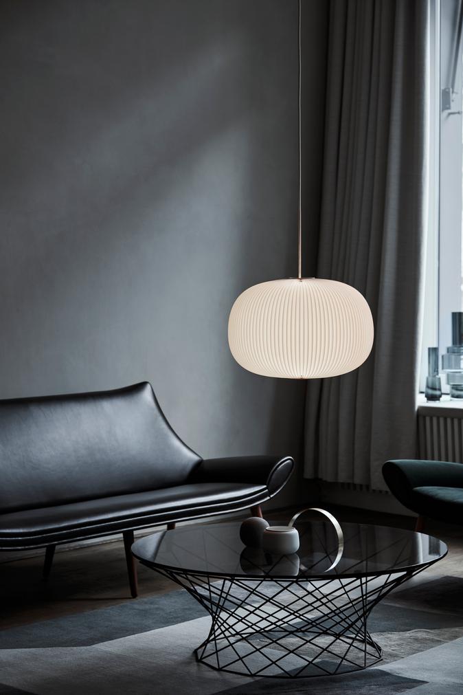Pendelleuchte MODELL 132 LAMELLA 1 weiß mit schwarzem Finish