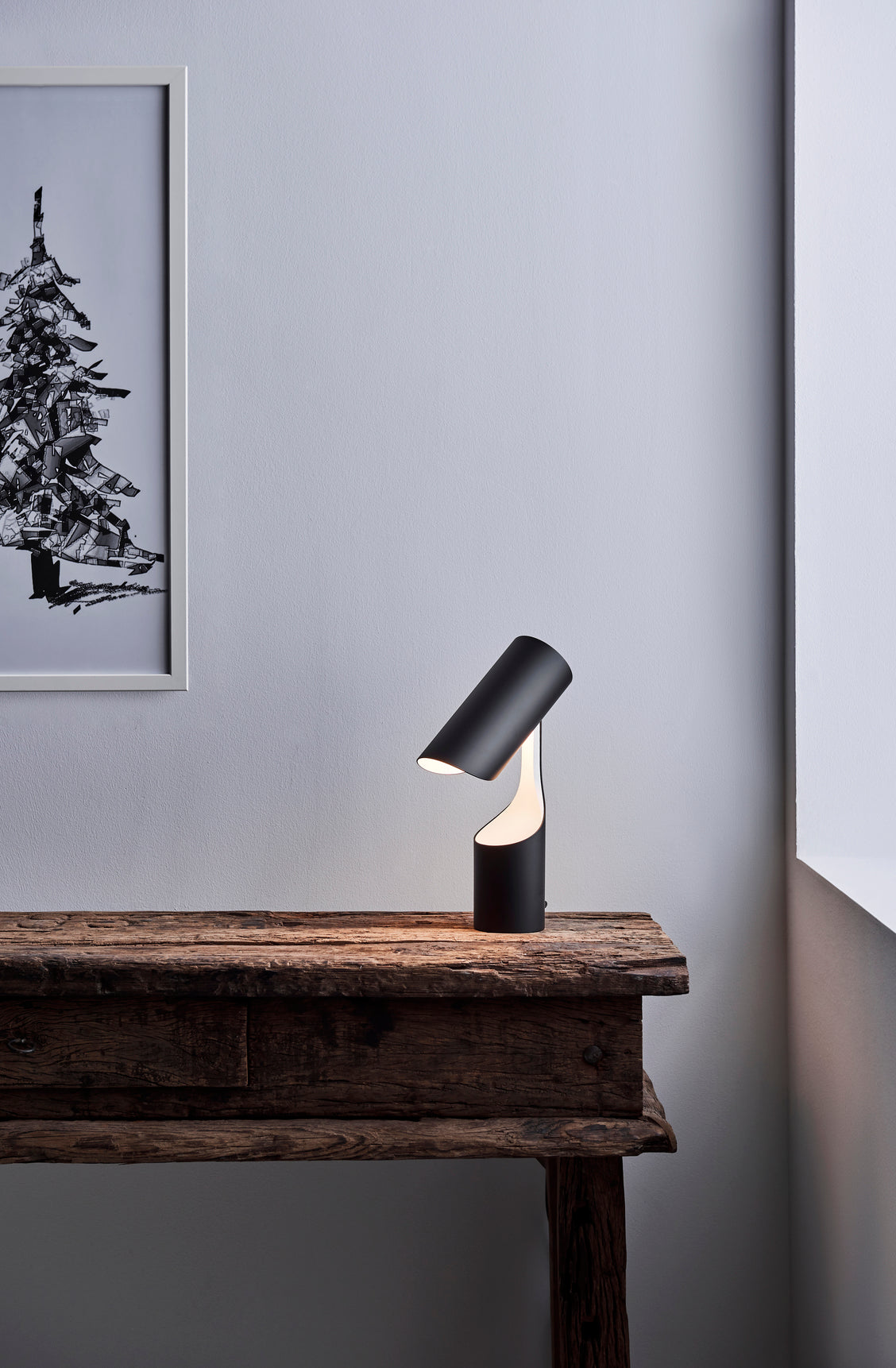 Table Lamp MODEL 353 MUTATIO black