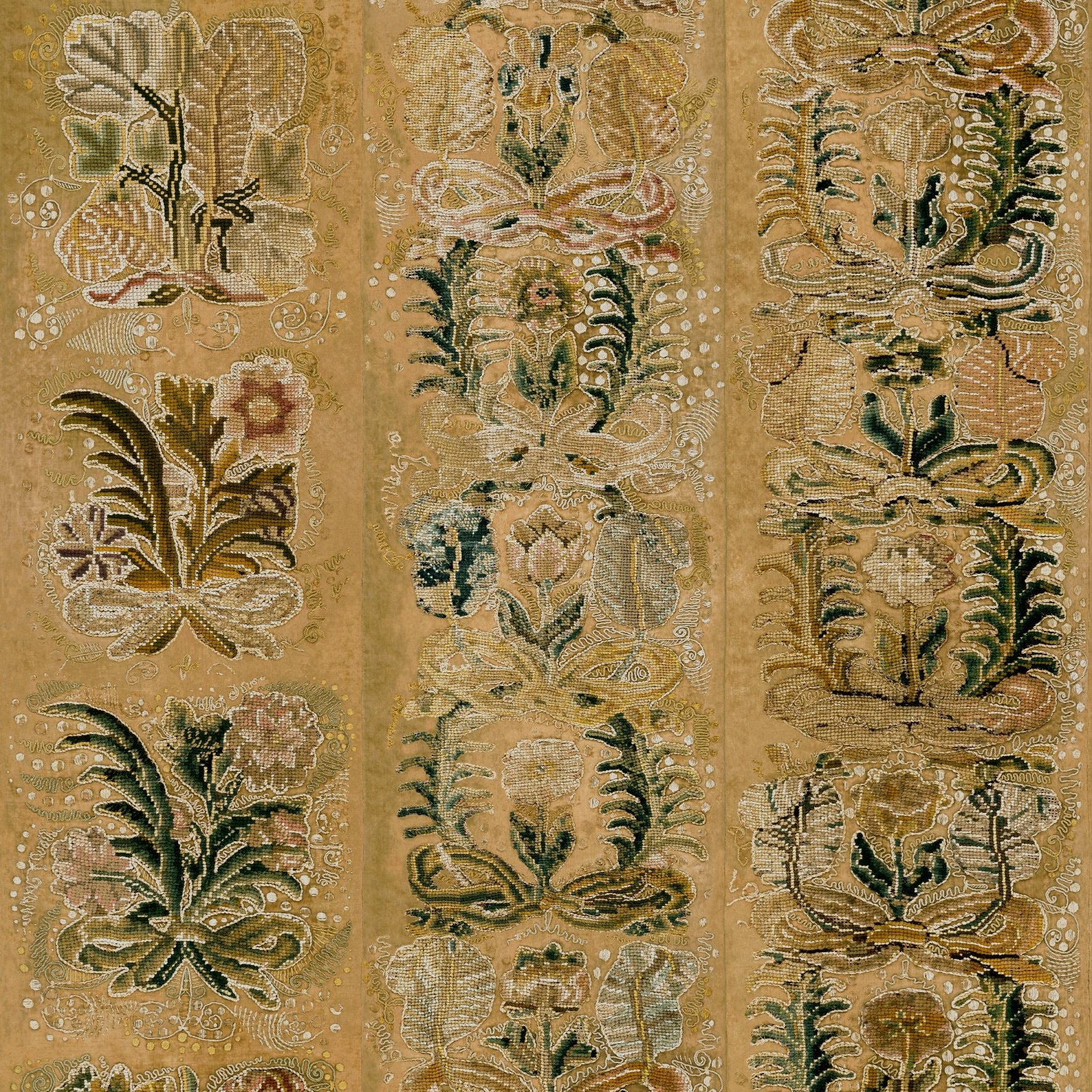 Textielbehang met plantaal motief ORNAMENT goud met groen