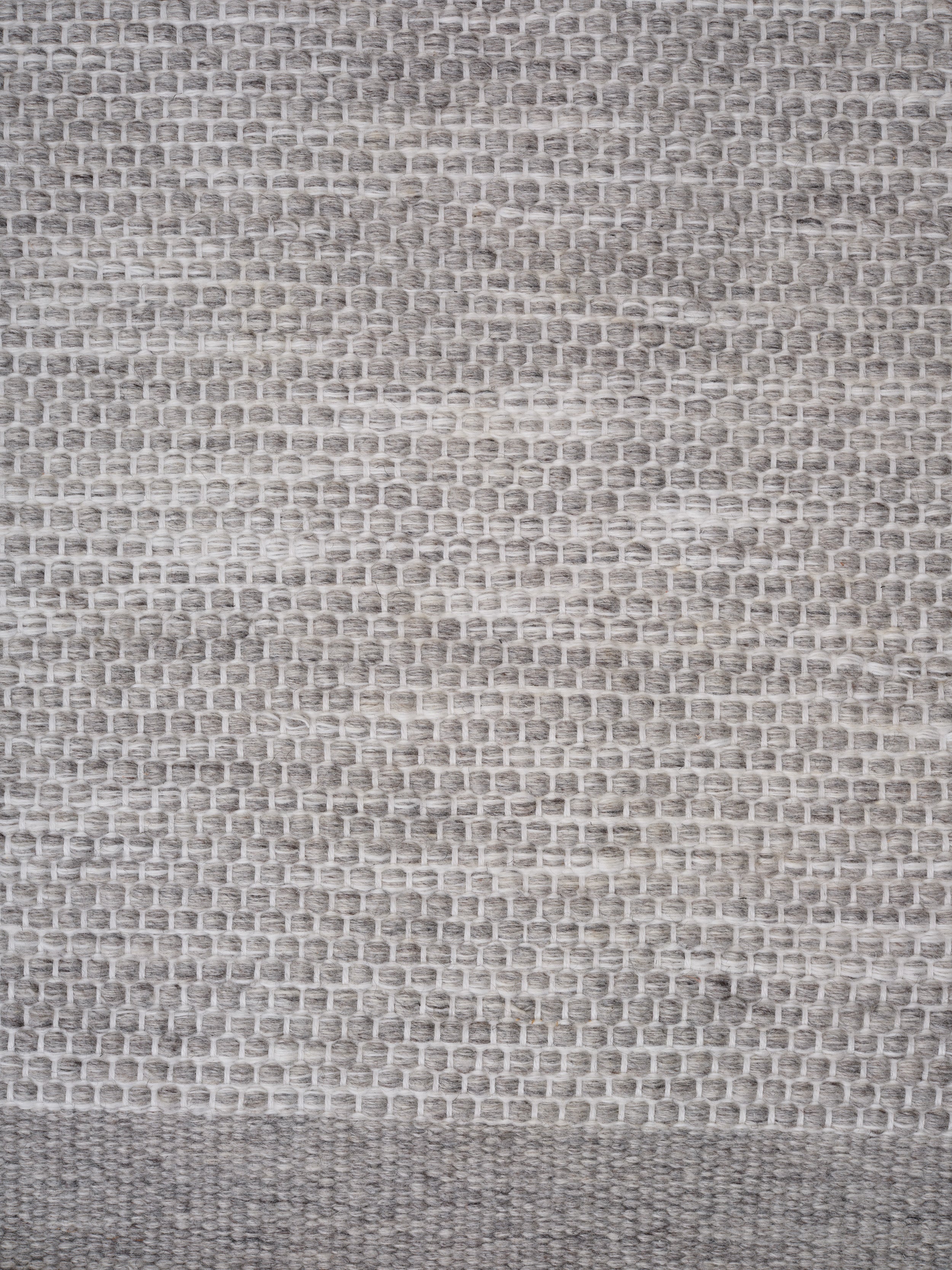 ADONIC MIST - STEEL gray rug