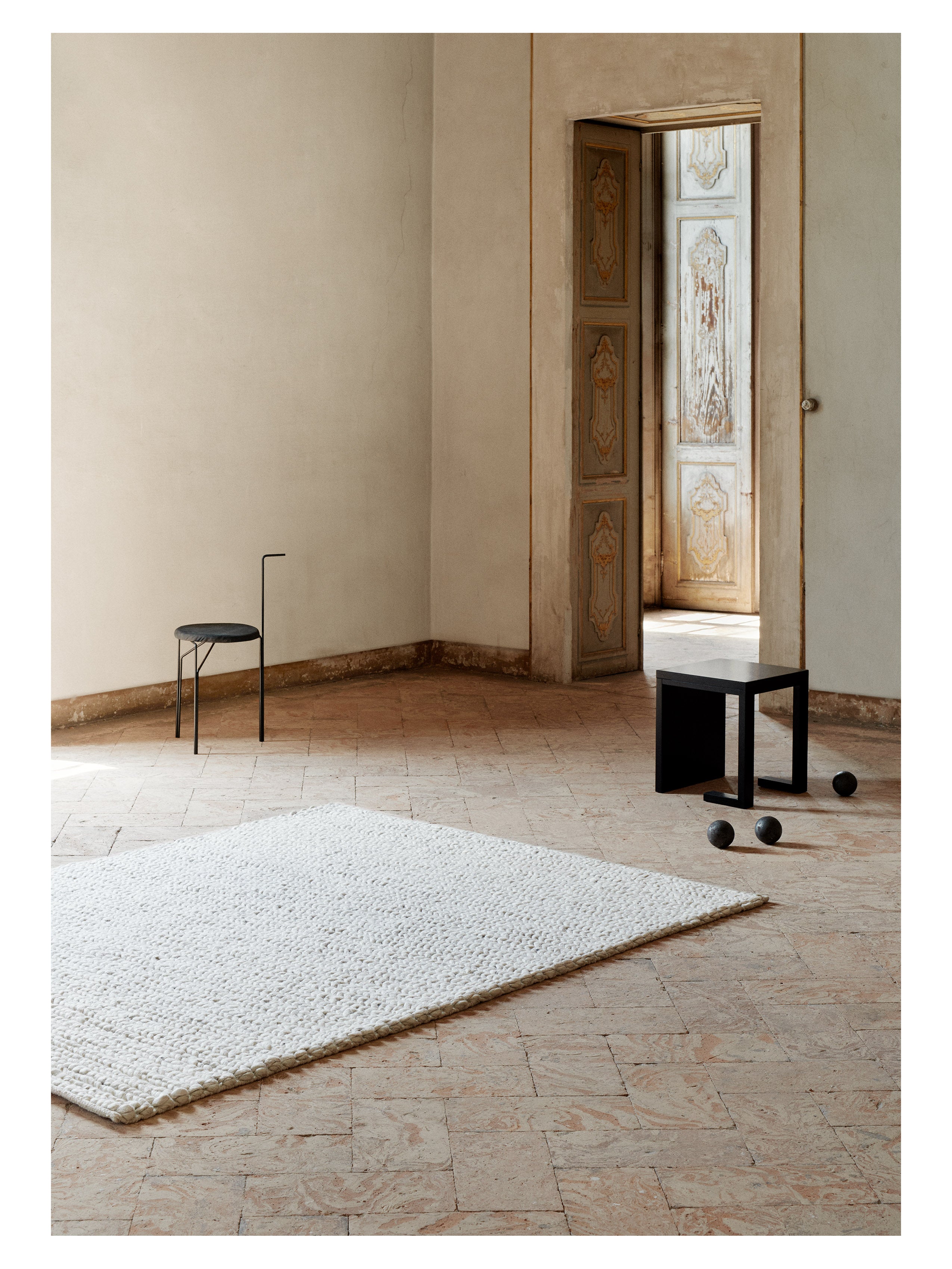 COMFORT beige rug