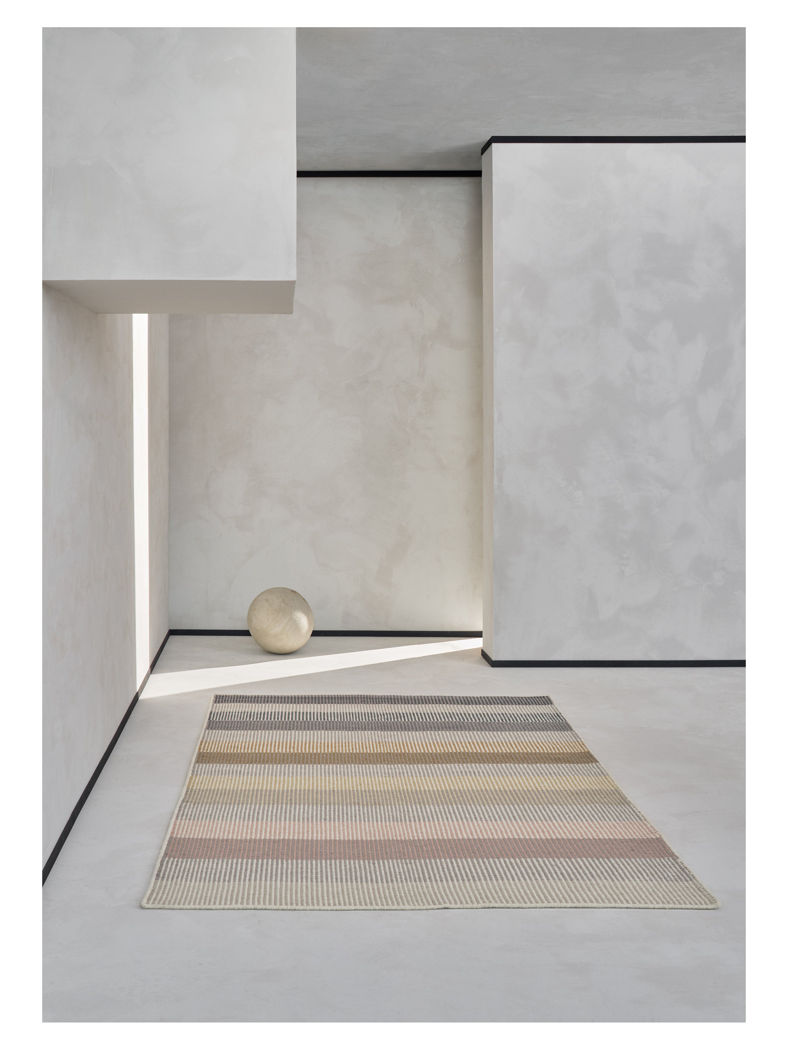 Vloerkleed DEVISE - PASTEL grijsbeige