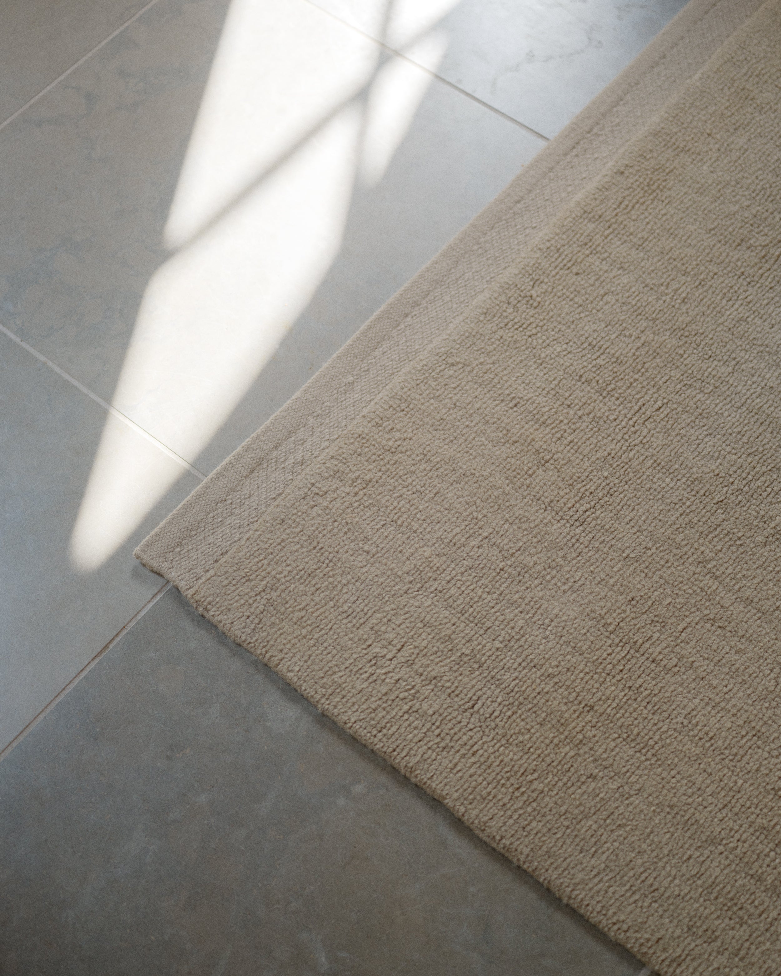 Teppich HUSHED FRAME beige