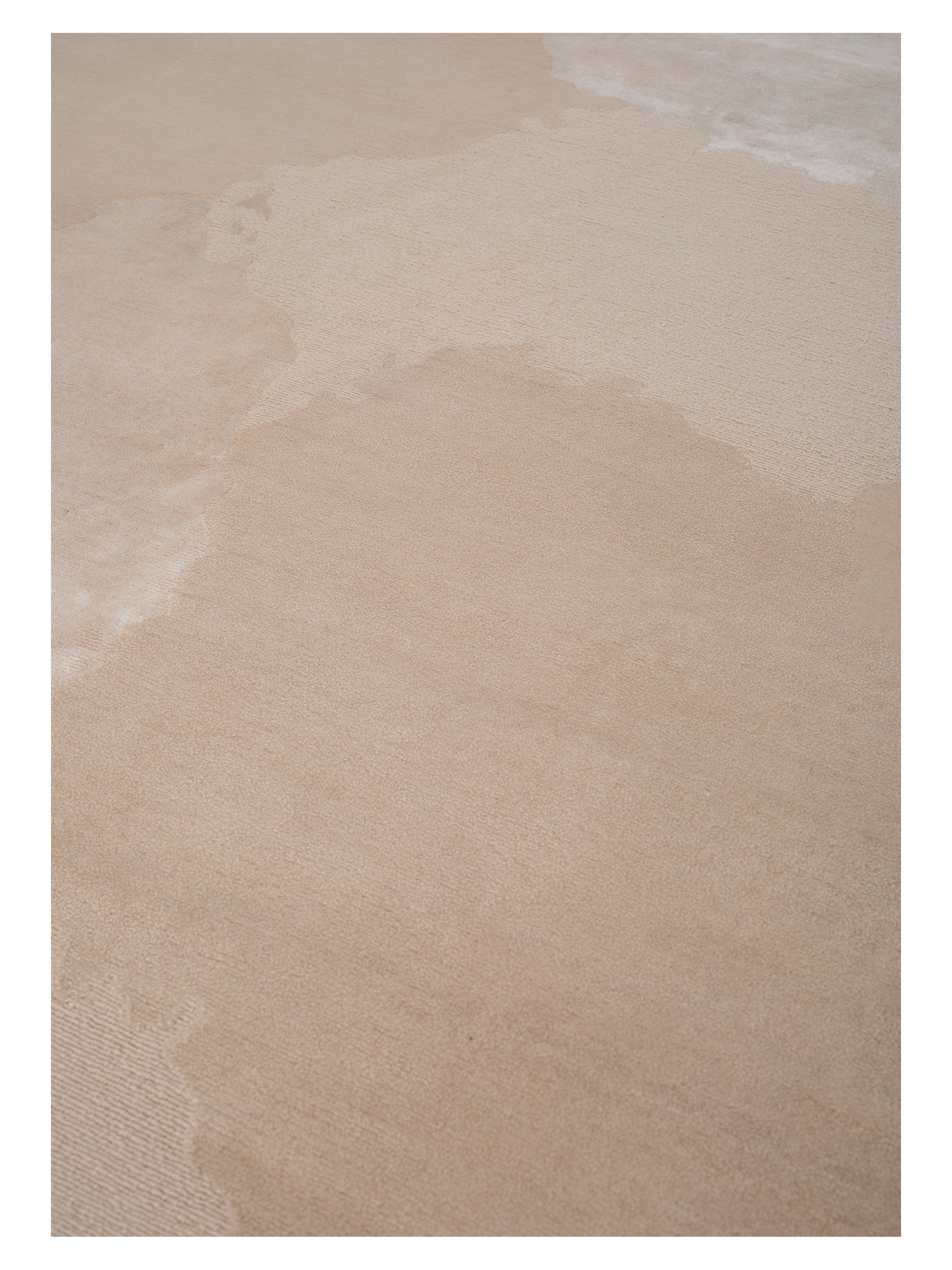 MONU beige rug