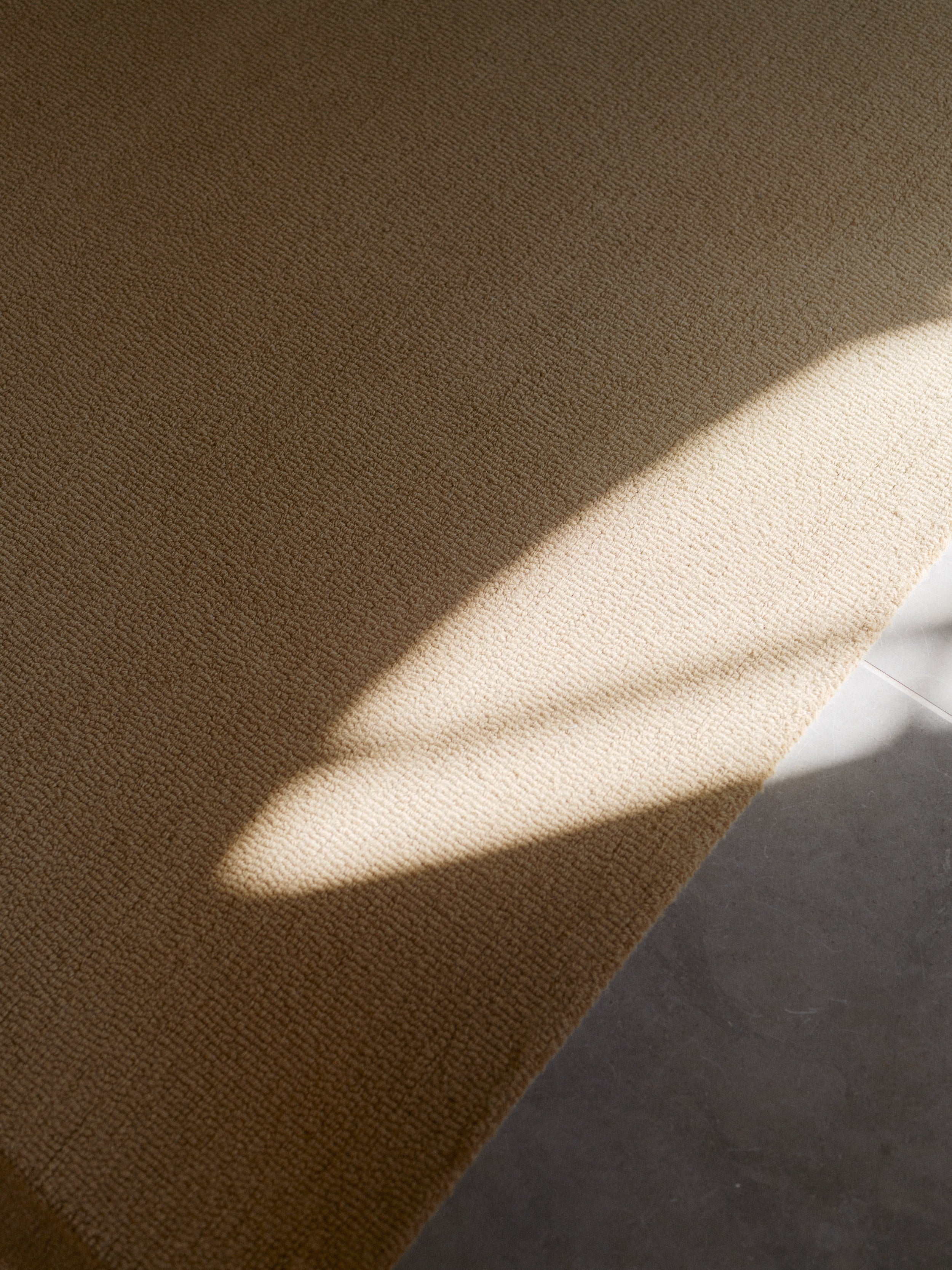 Split plains rug mustard