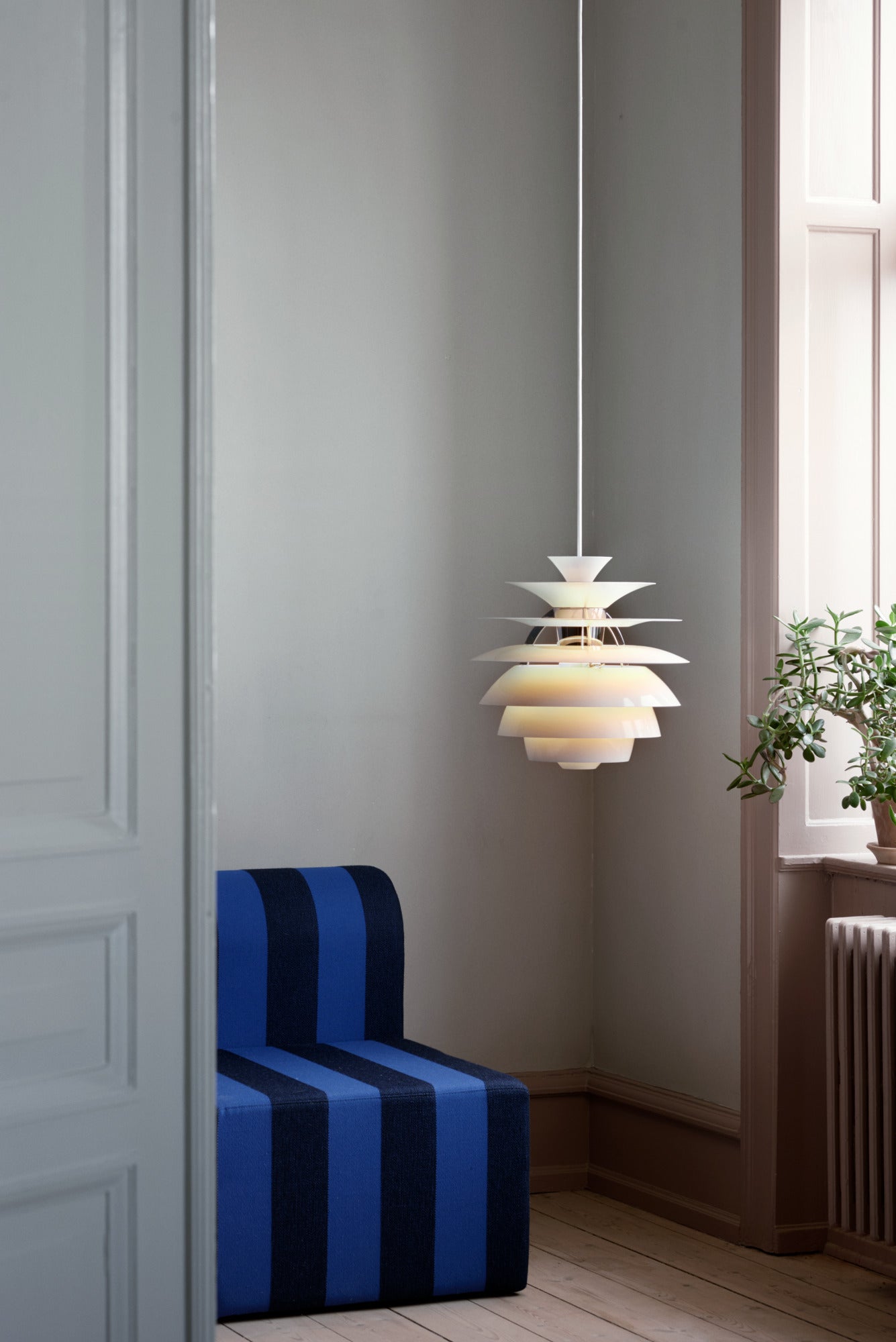 Hanglamp PH SNOWBALL wit met chroomafwerking