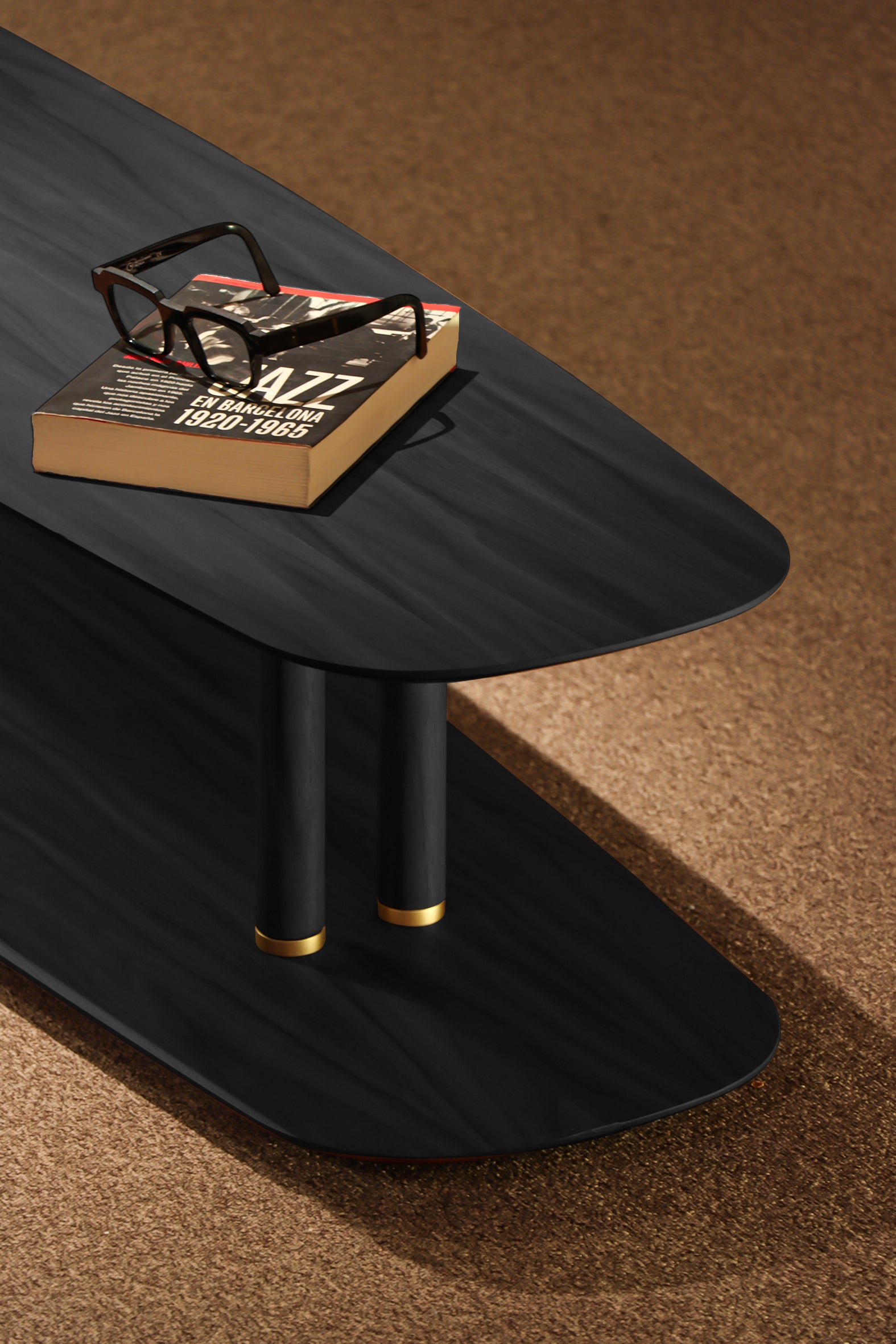 Oval coffee table AXIS black ash veneer