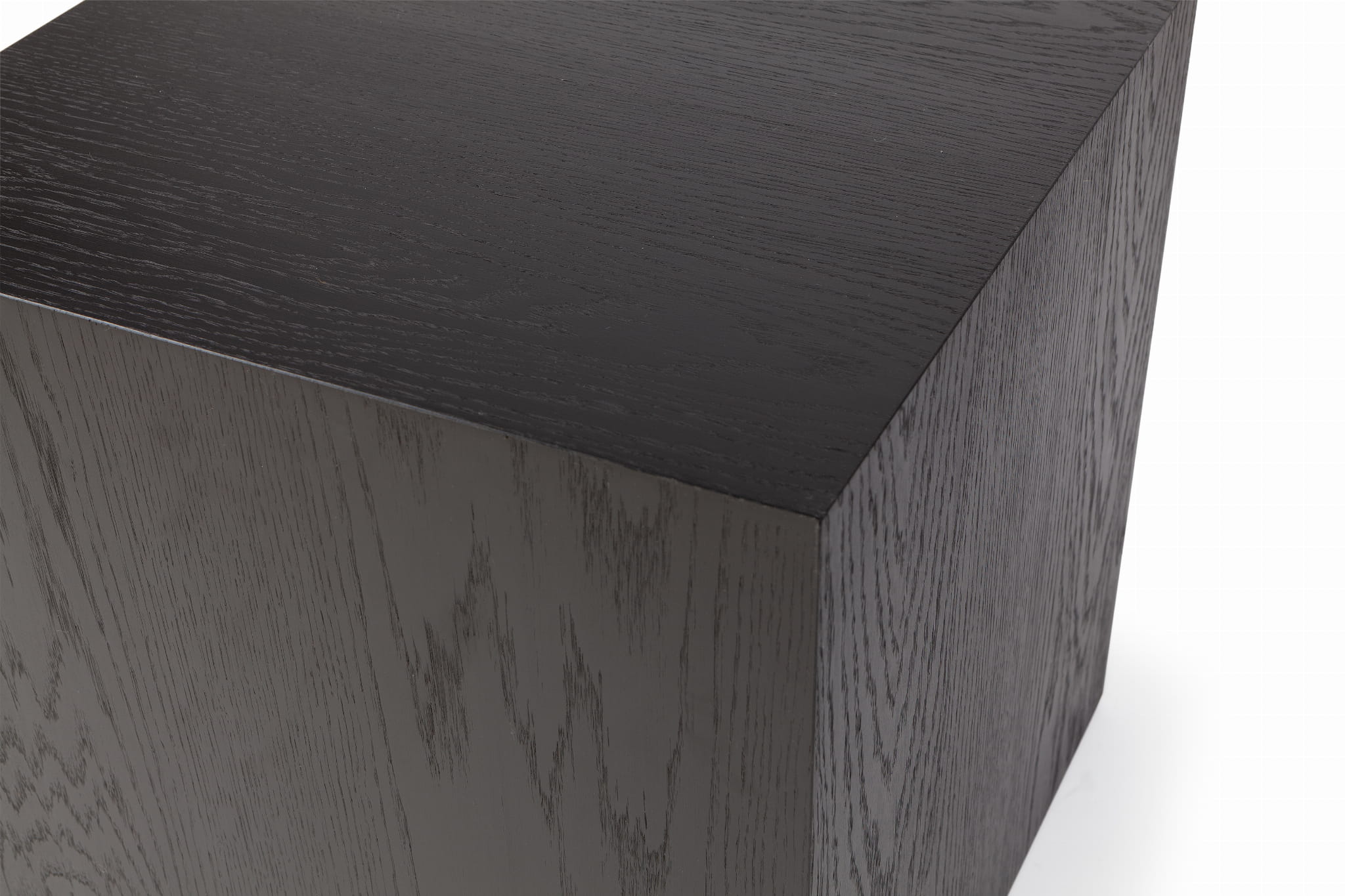 Zwarte KUB salontafel van eikenfineer