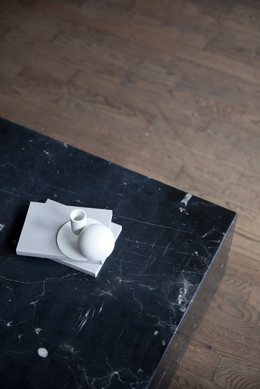 Couchtisch PLINTH sandstein