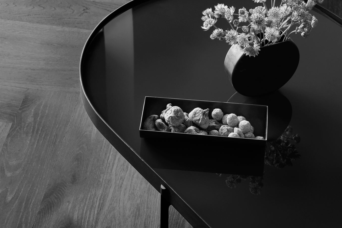 Salontafel NONO bruin glas met zwarte basis