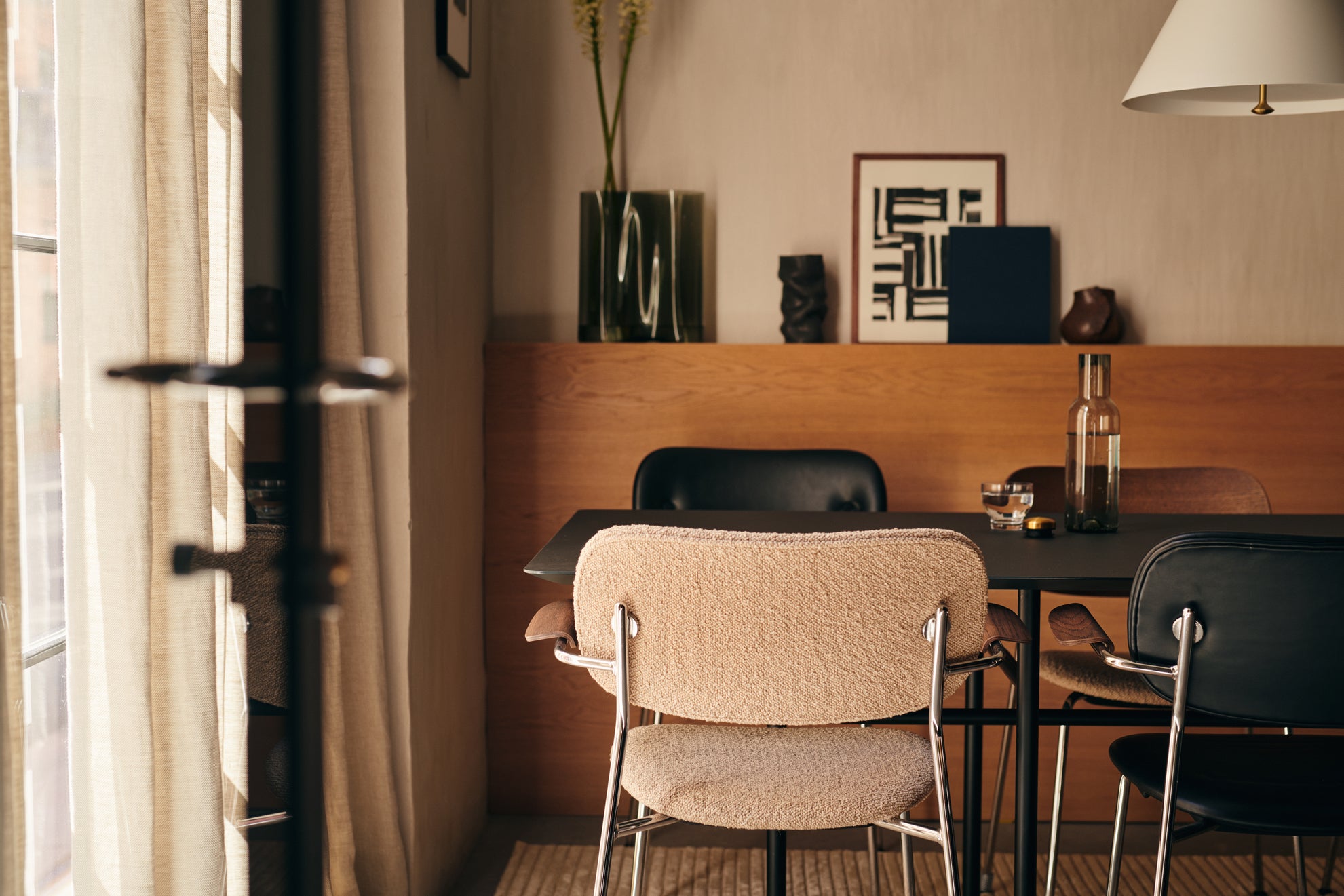 Tafel SNAREGADE zwart eikenfineer