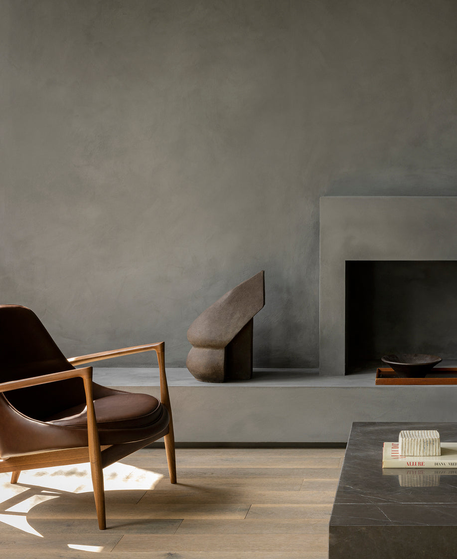 Fauteuil ELIZABETH bruin leer met eiken basis