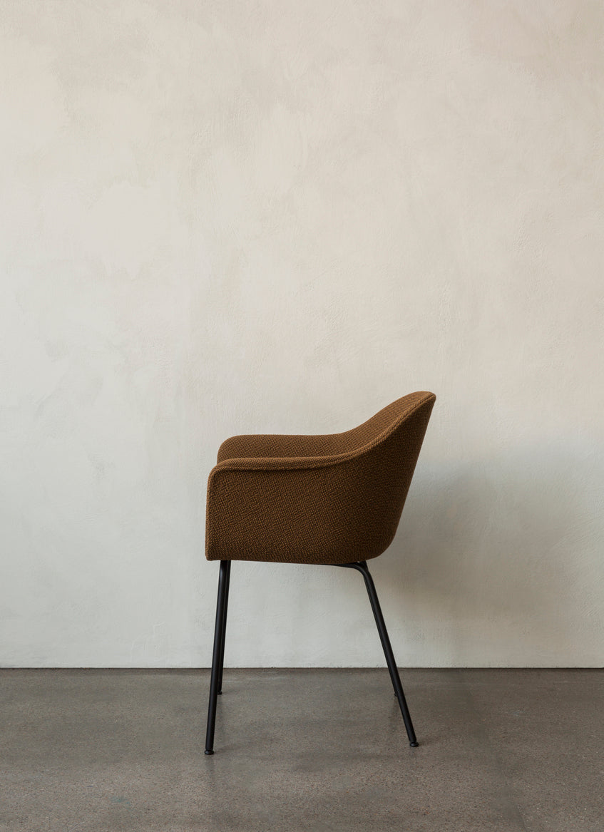 HARBOUR Armchair beige boucle with dark oak base