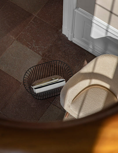 Beige HARBOUR fauteuil met een donkere eiken basis