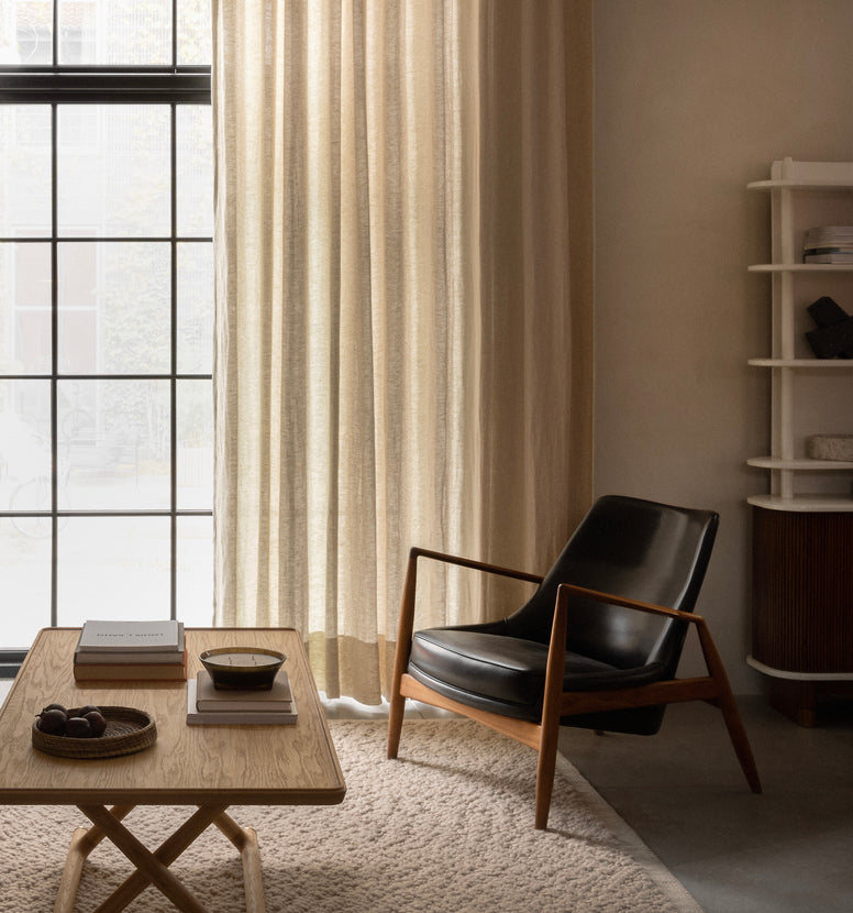 THE SEAL armchair gray with walnut base