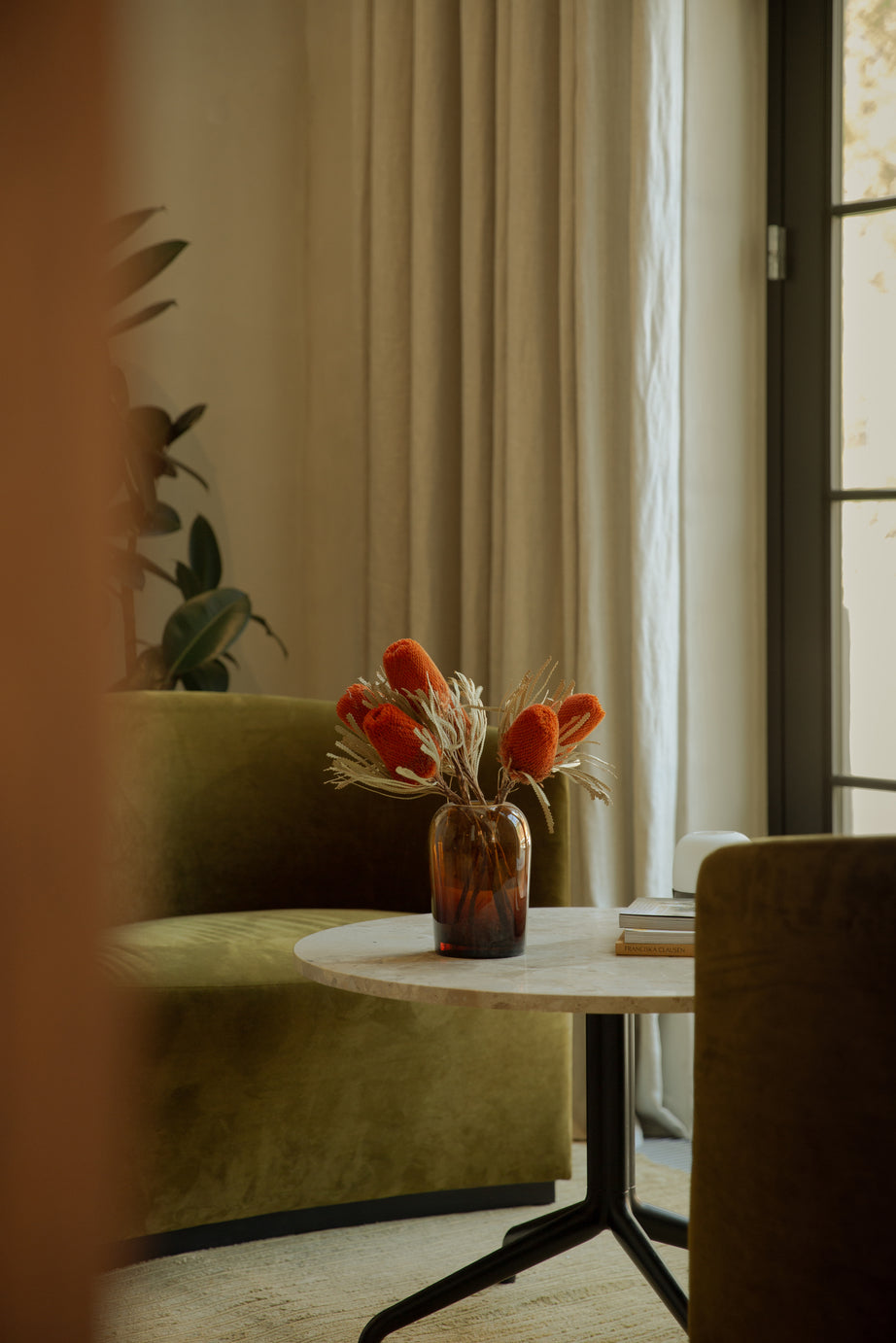 HARBOUR coffee table white marble