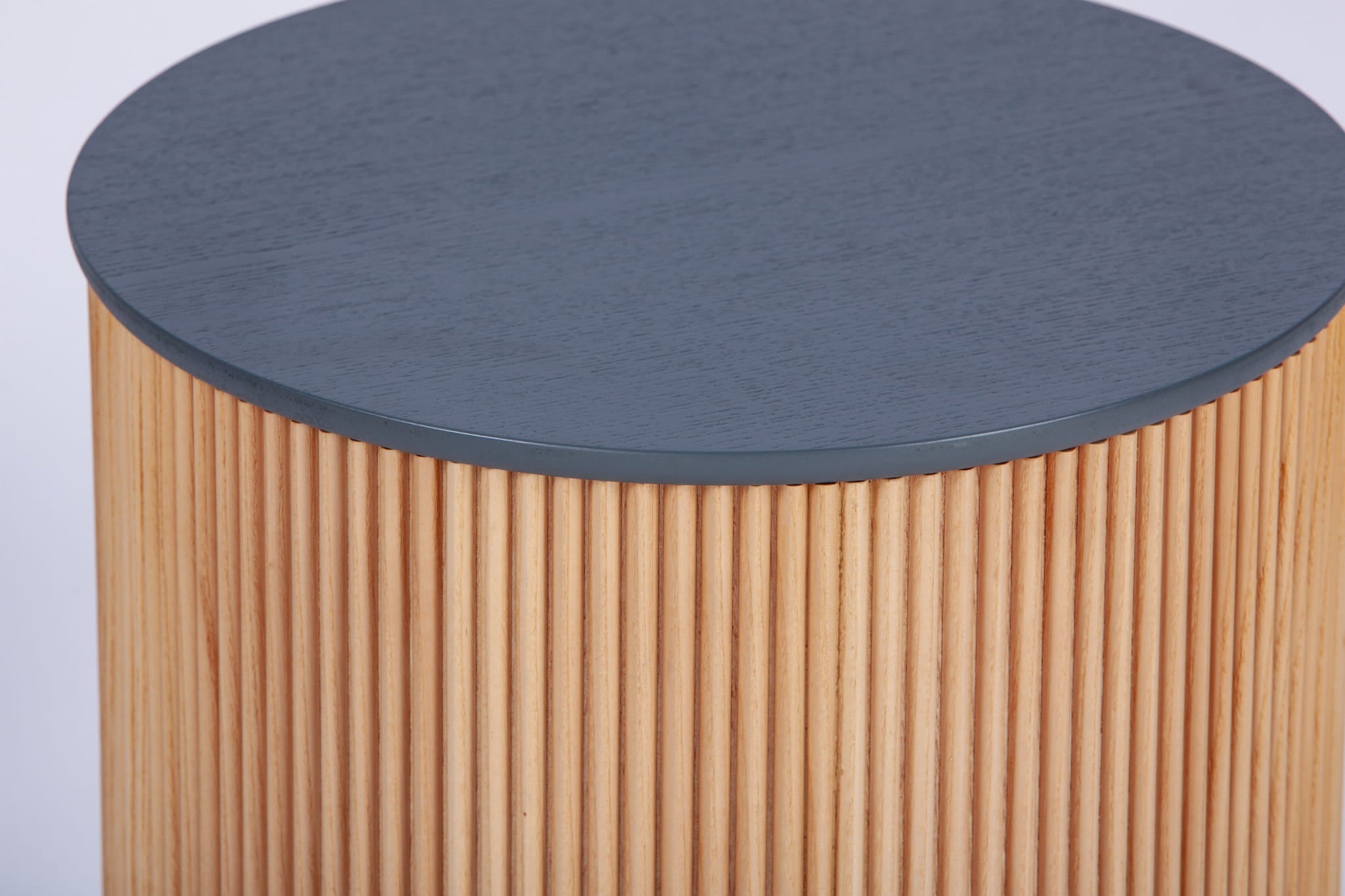 Eikenhouten RILL salontafel met zwart blad