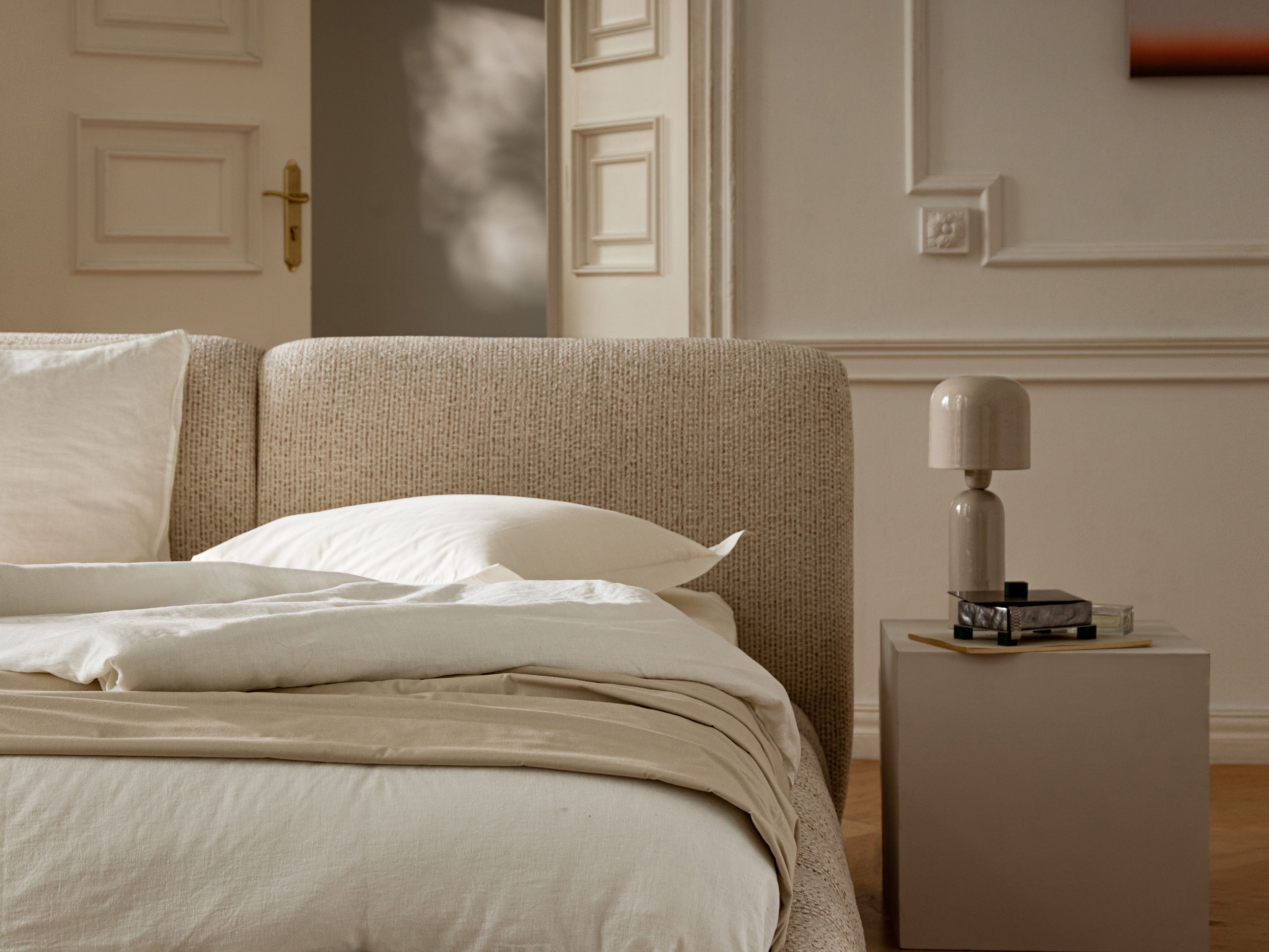 Bett SOLANGE beige Chenille