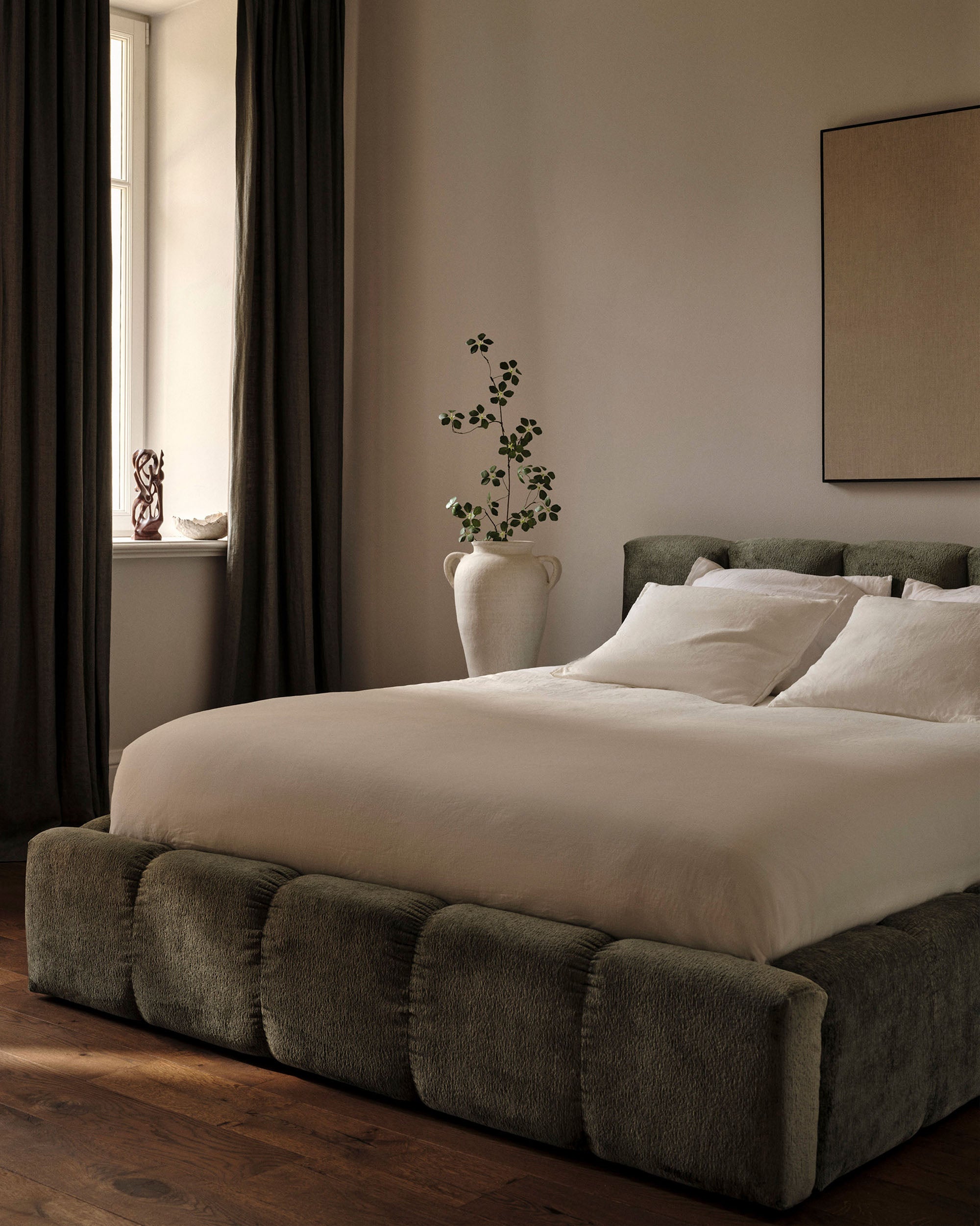 Bed met opbergruimte LUPINE donkerroze