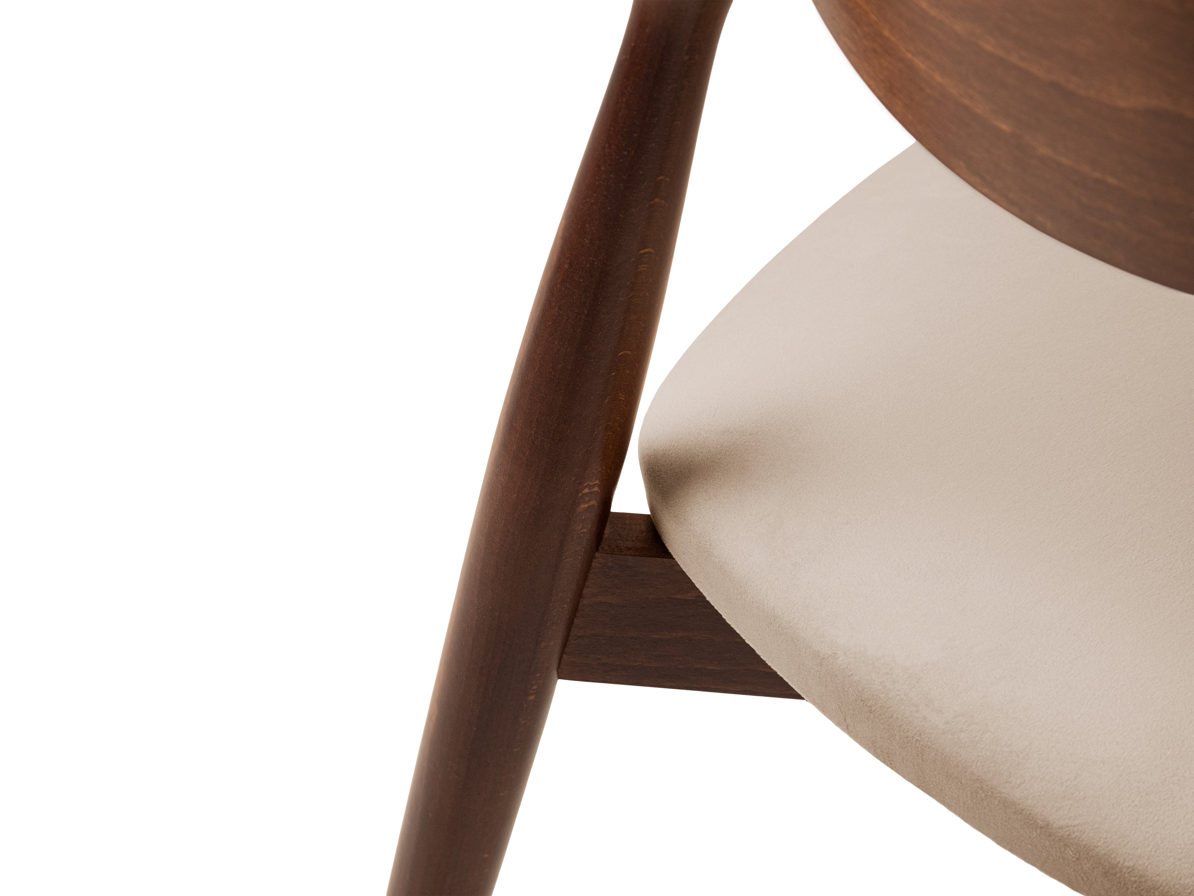Stuhl LEON mandelbeige Samt