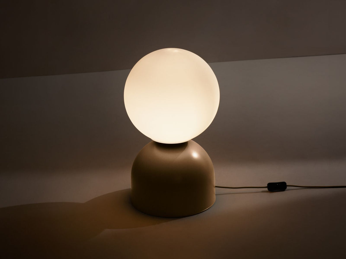 Lampa podłogowa ELY piaskowy – ujęcie 3