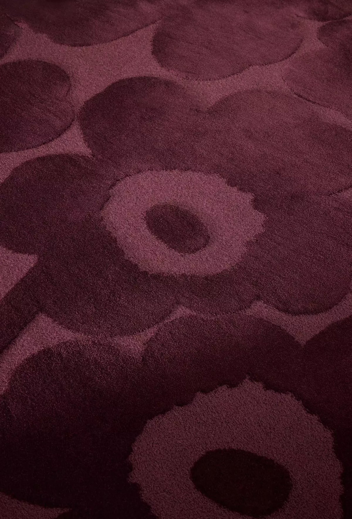 UNIKKO wolken tapijt zwart-bordeaux