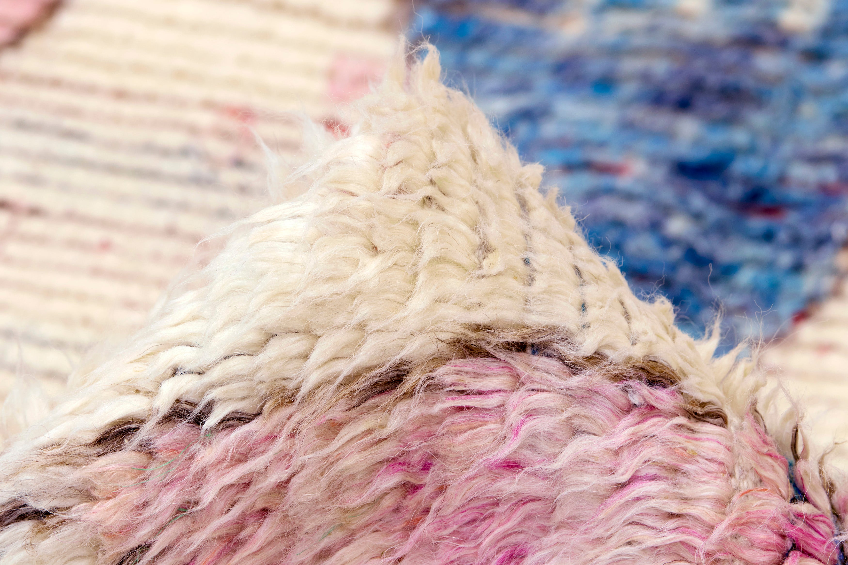 TRIBE beige rug with blue