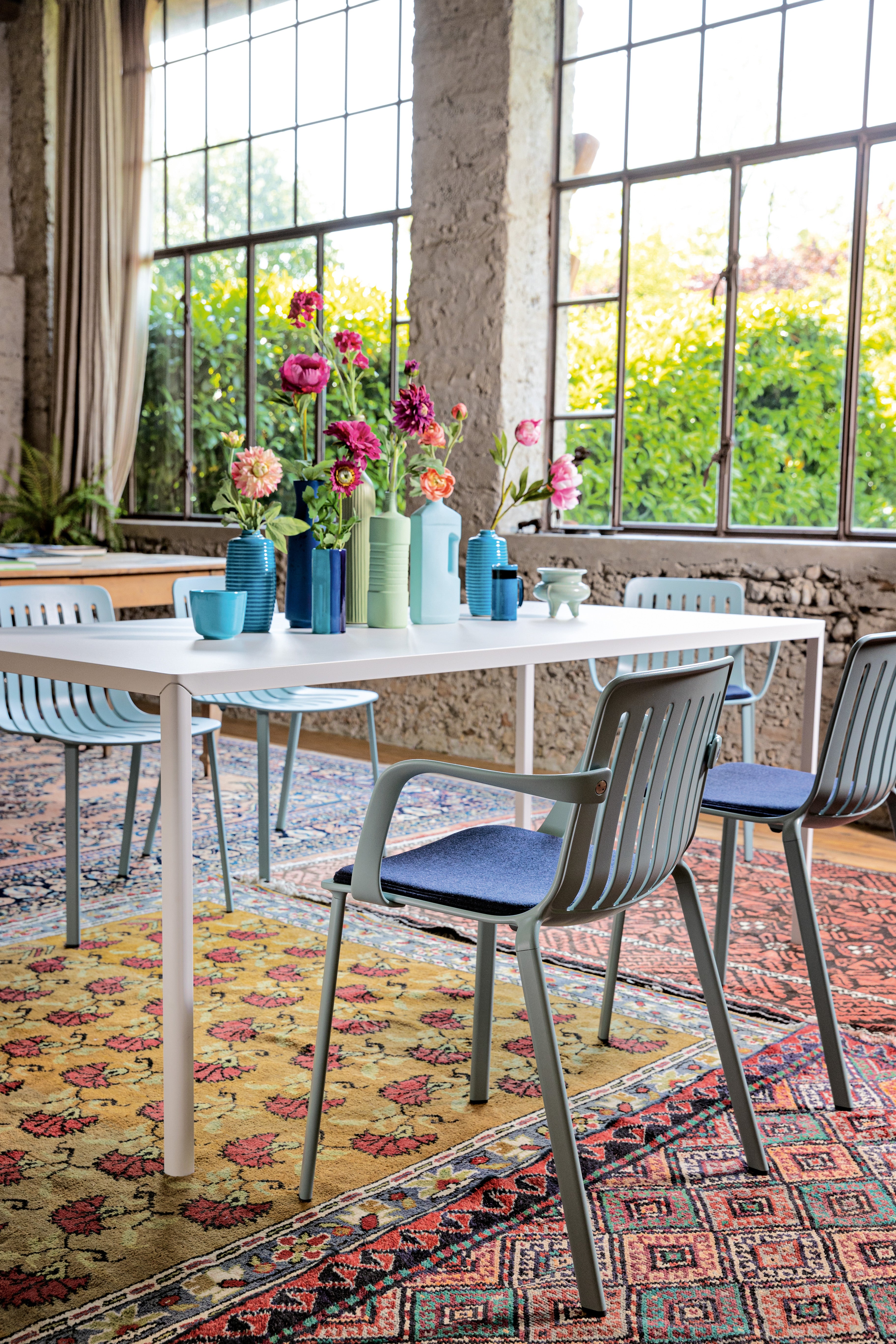 Buitenstoel met armleuningen PLATO grijs