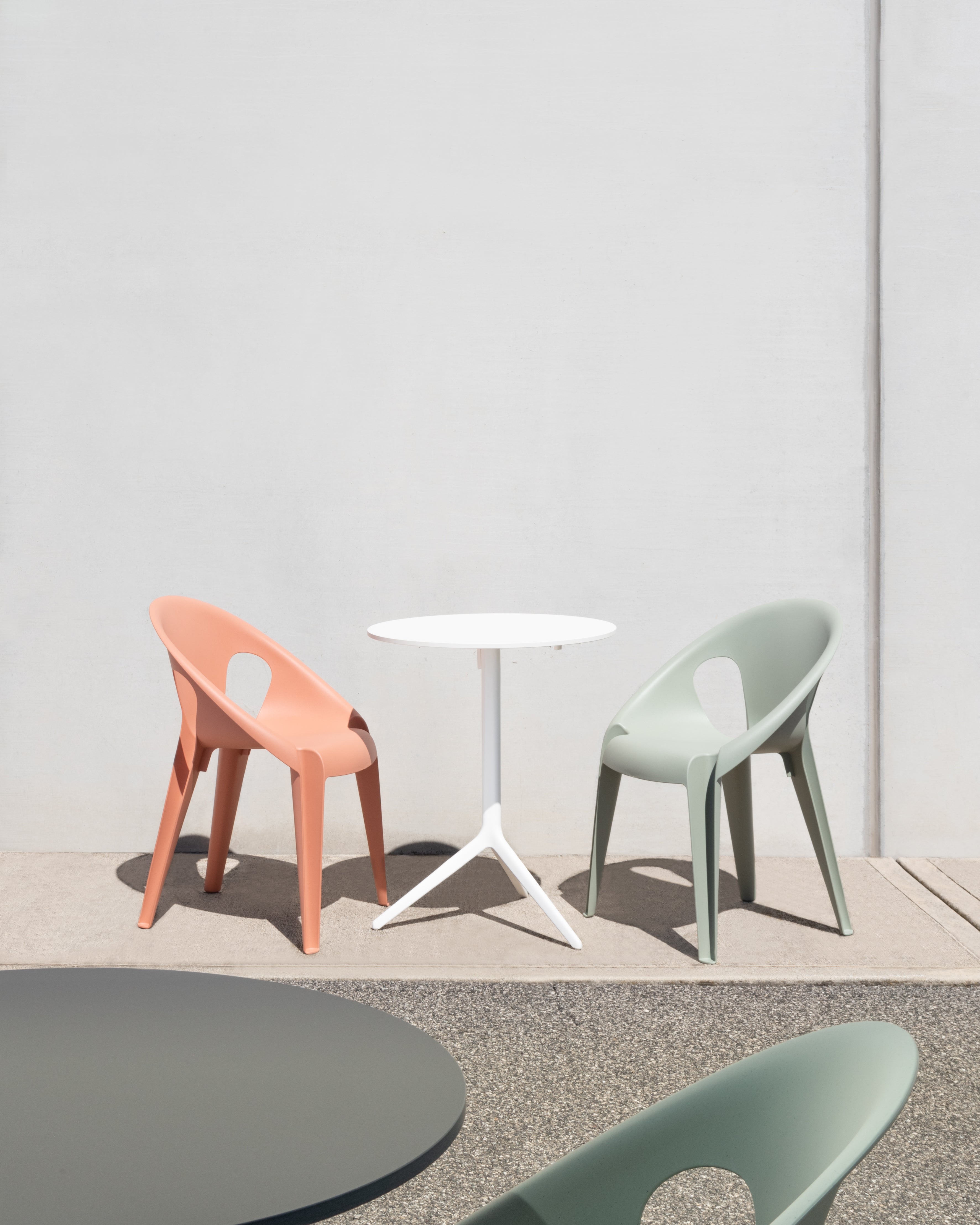 Ronde buiten tafel CENTRAL zwart