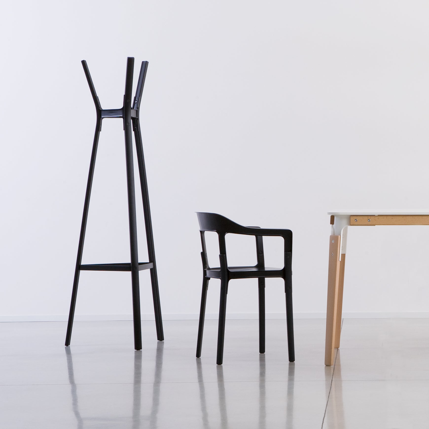 STEELWOOD standing coat rack dark brown walnut wood