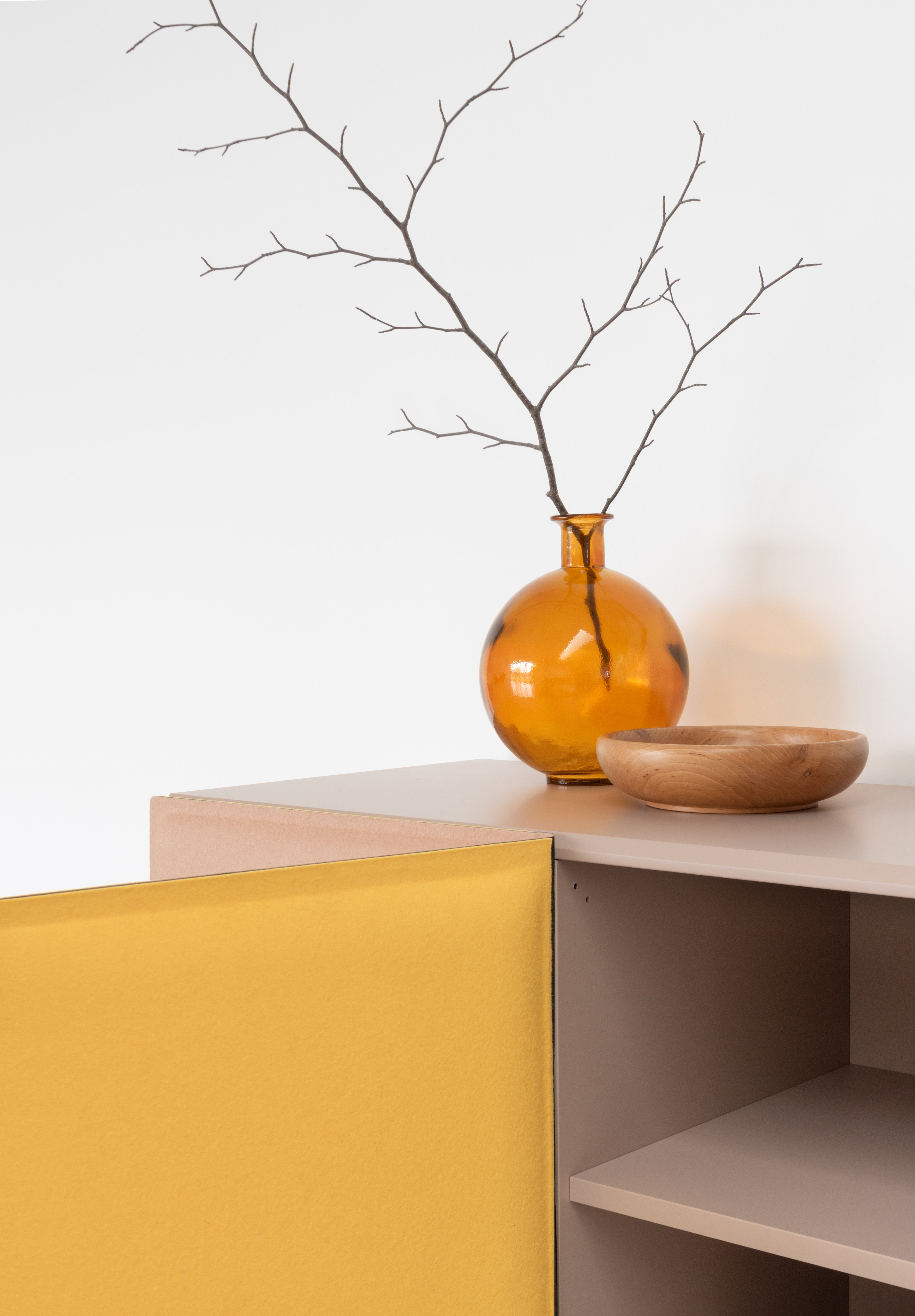 TACITO kast beige vilt