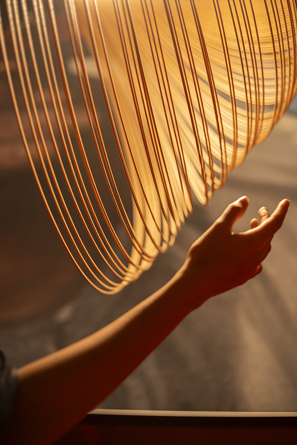 Hanglamp ILLAN met houten kap