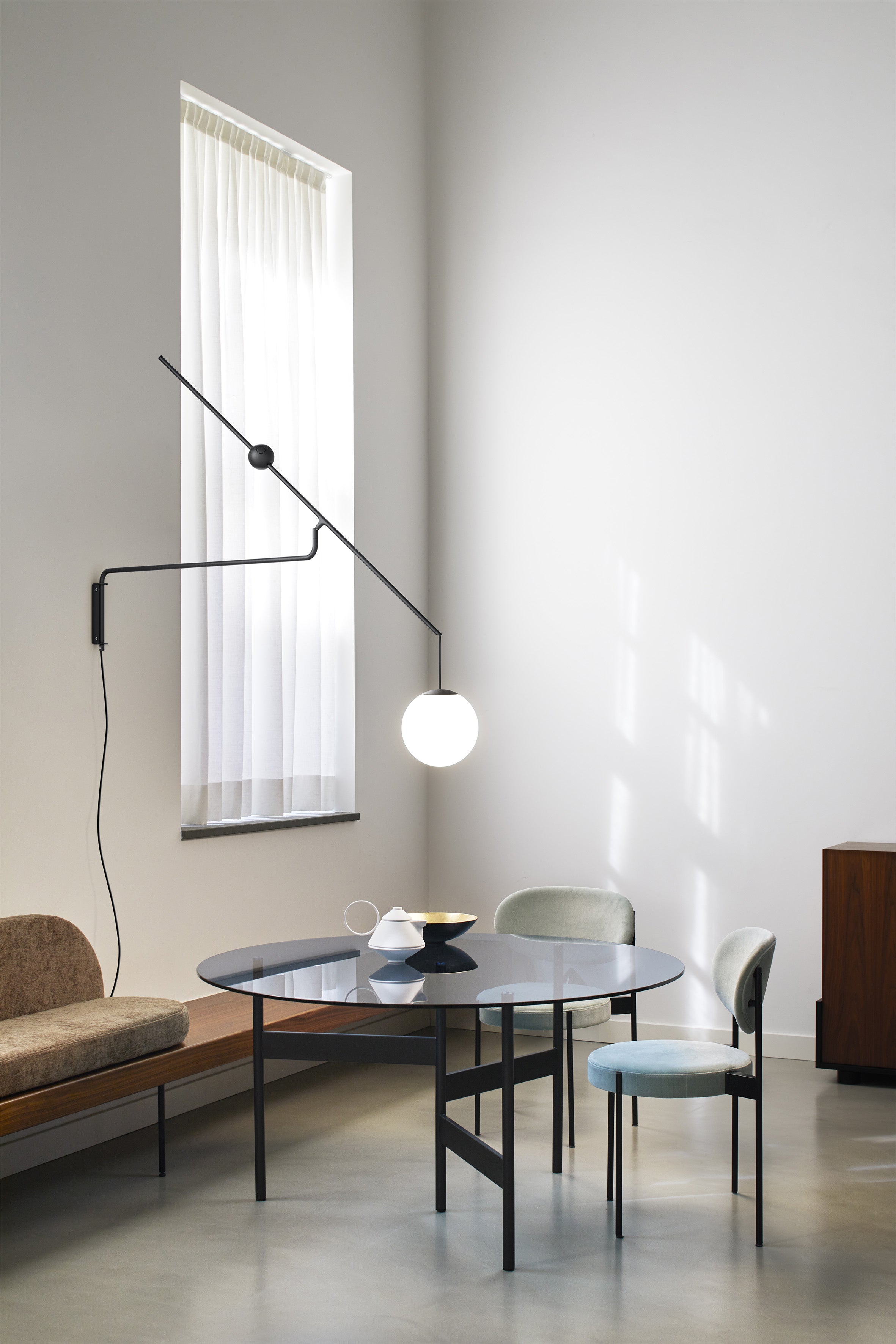 Wandlamp met arm MALAMATA zwart