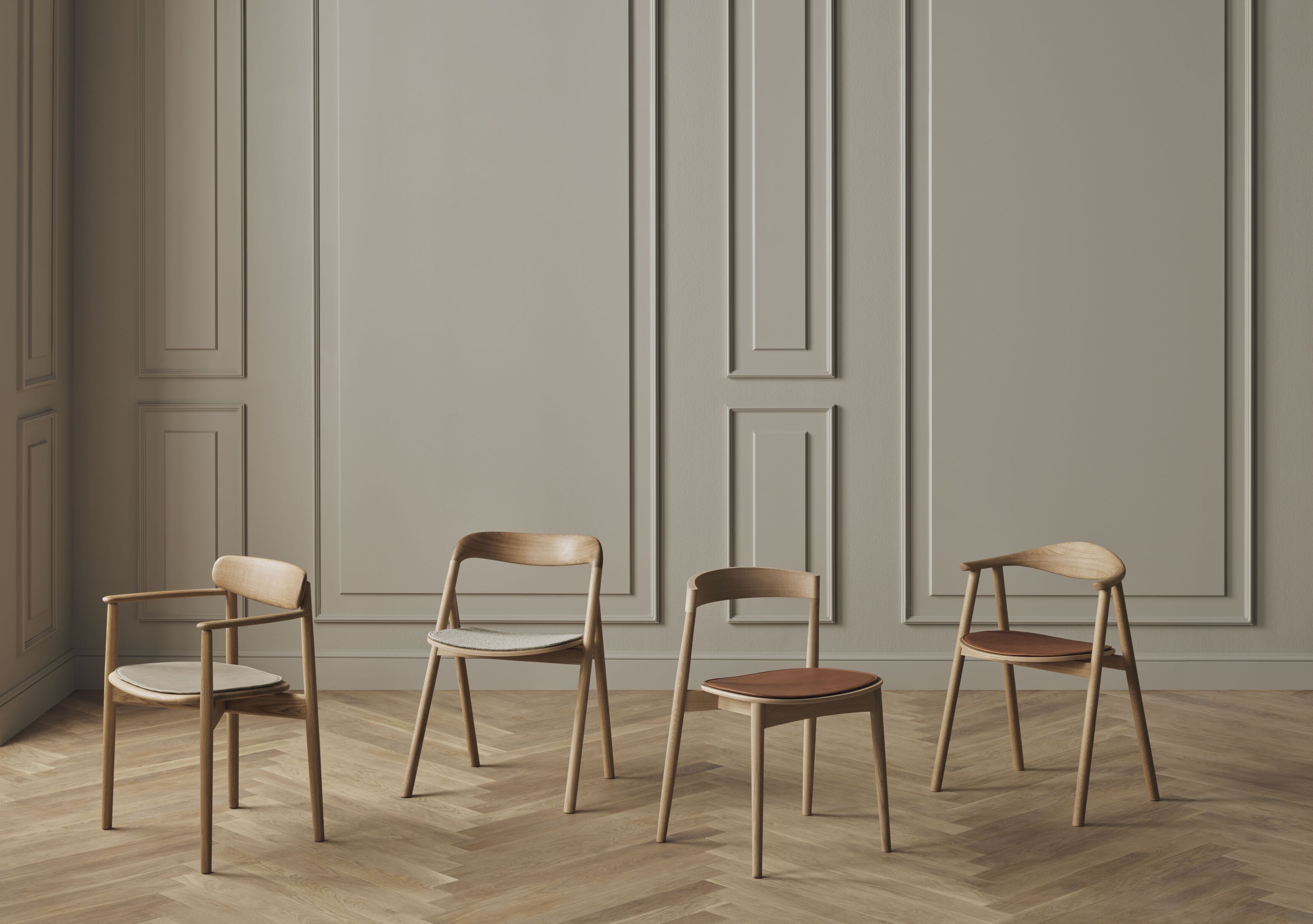 Stoel MERGE donker eikenhout