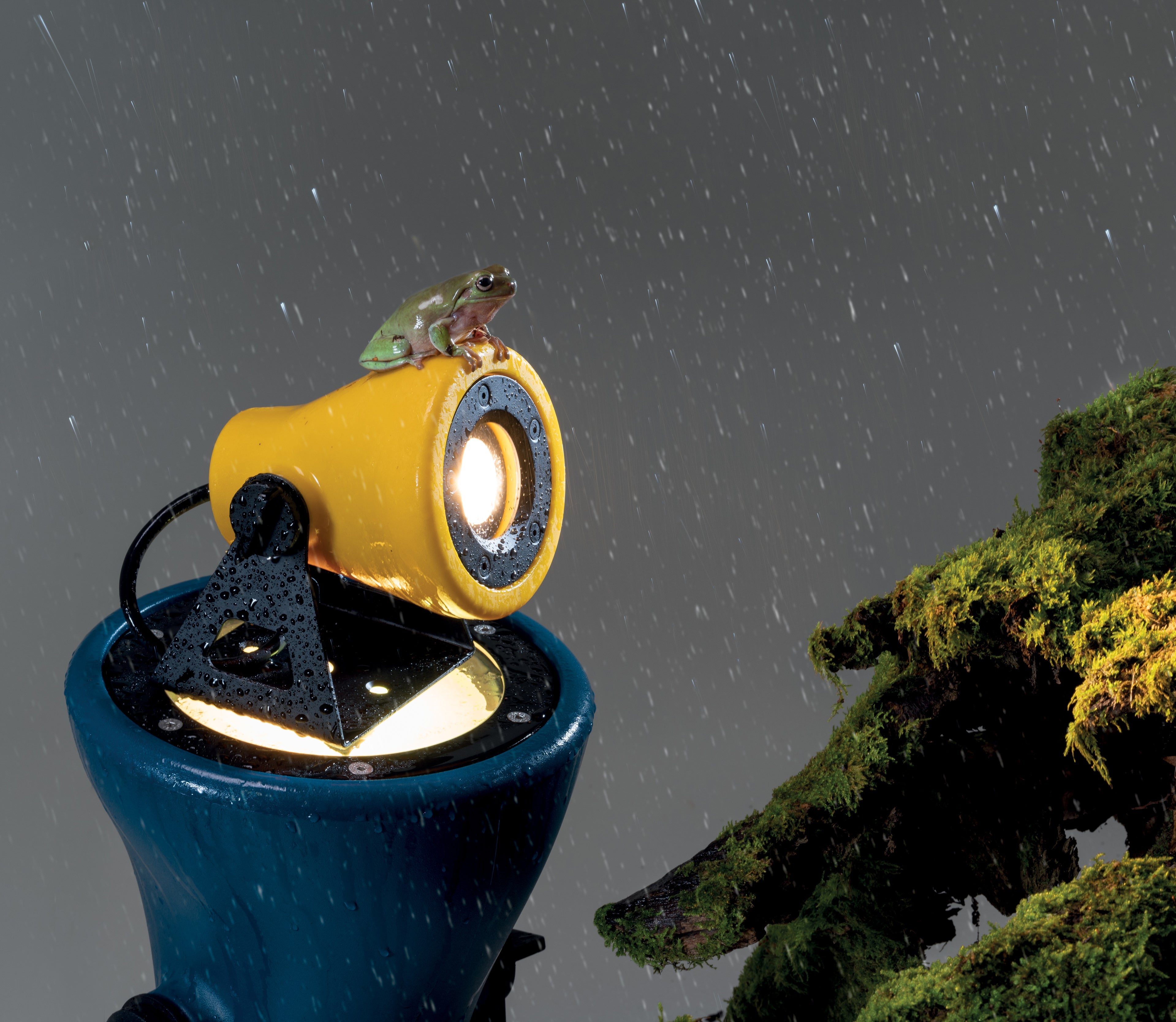 Lampa zewnętrzna podłogowa FROG żółty