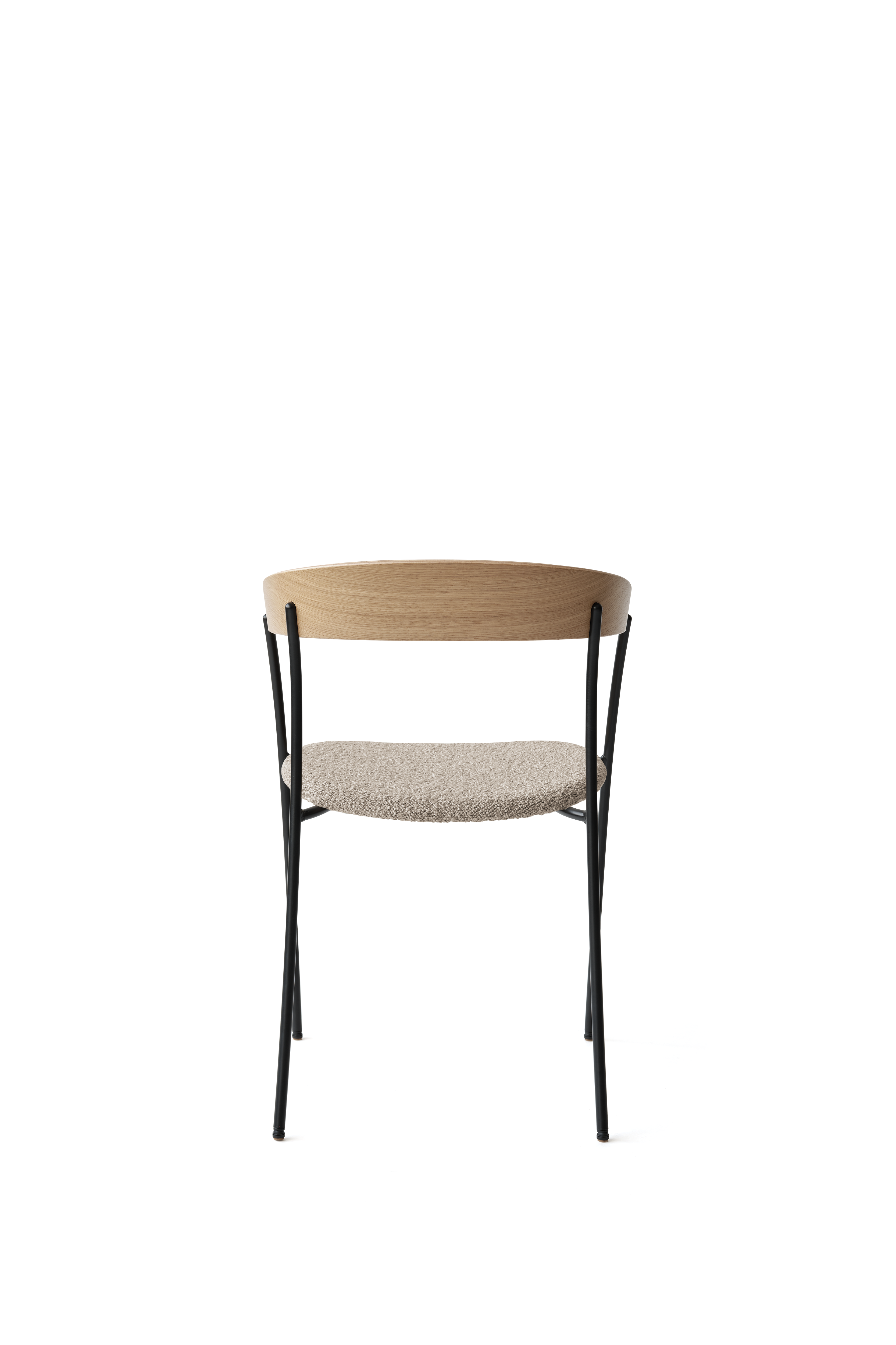 A chair with MISSING AREPHOUSTERS UPHOLSTEMED WITH Oak Veneer