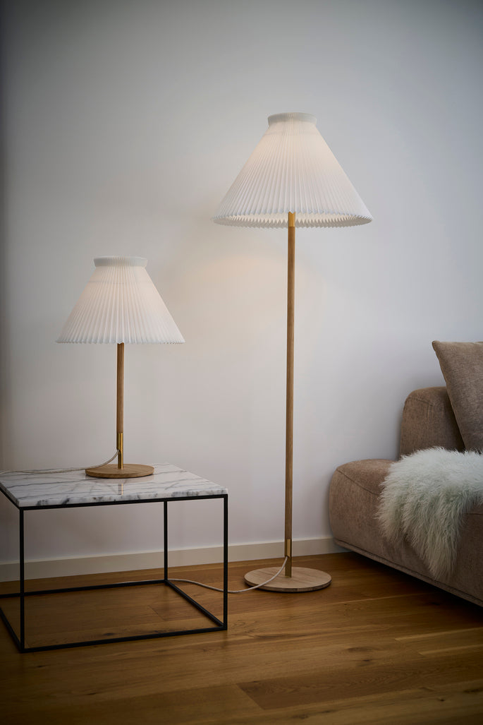 Table lamp MODEL 328 light oak