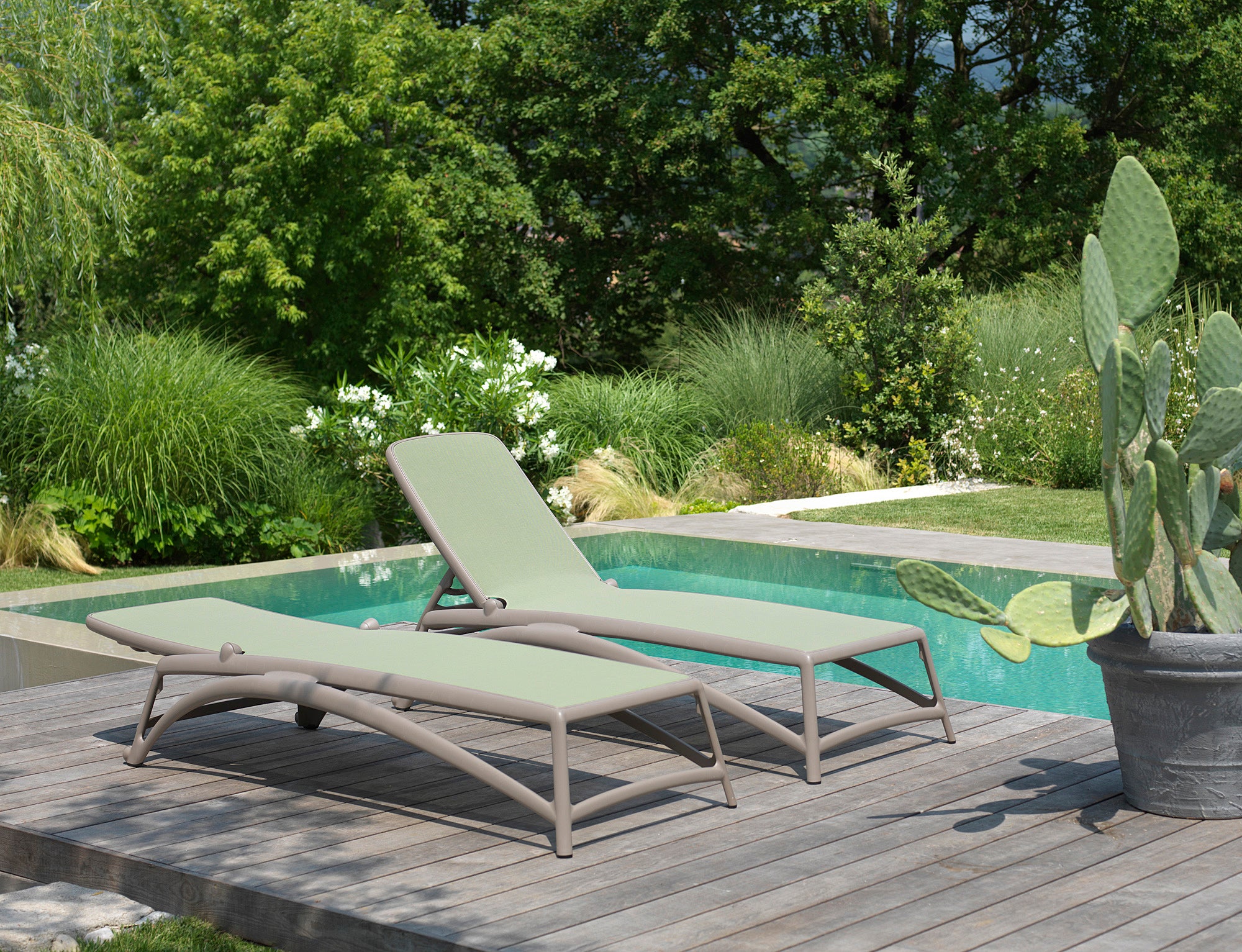 ATLANTICO taupe outdoor lounger