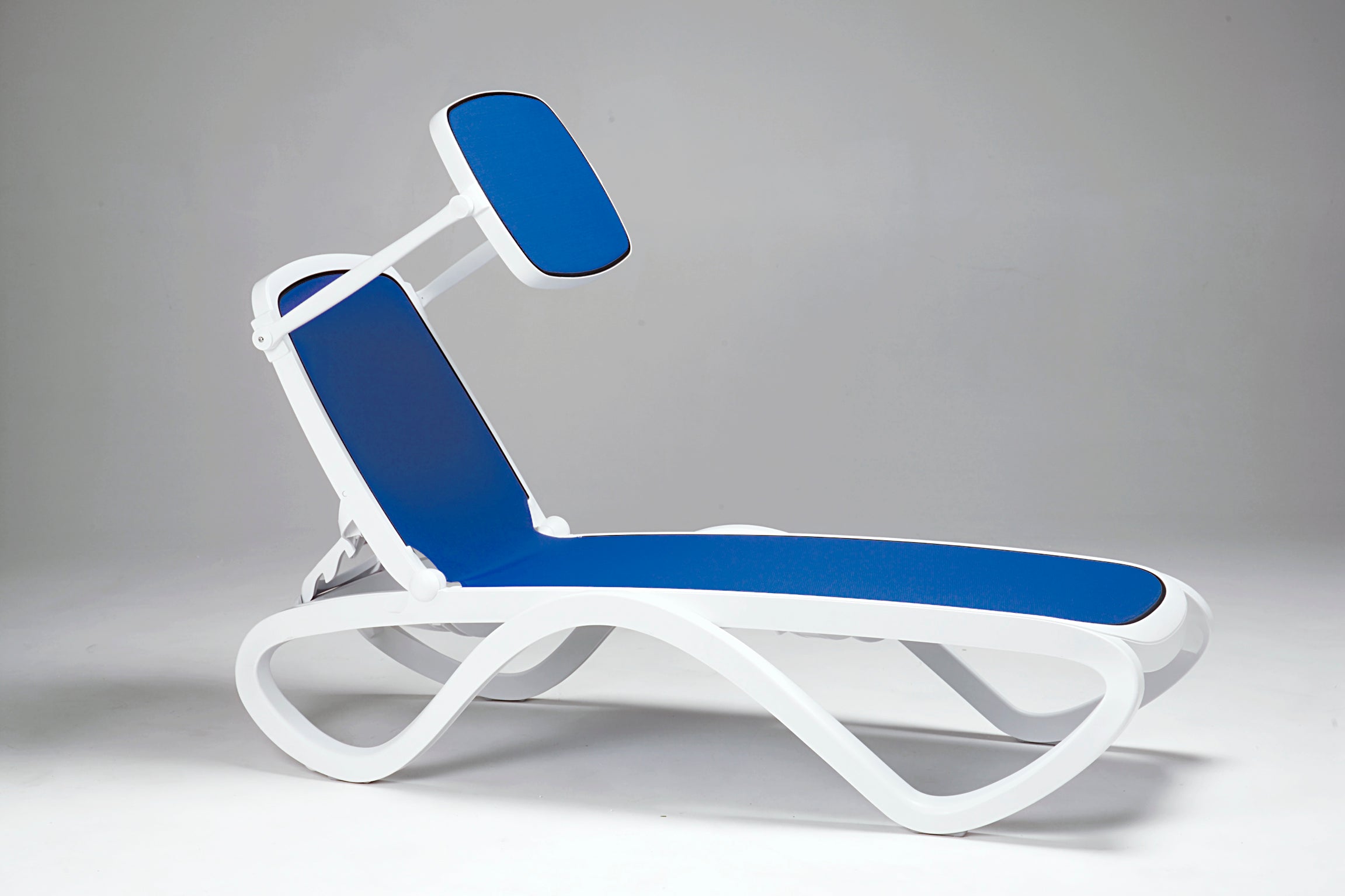 Liegestuhl OMEGA taupe