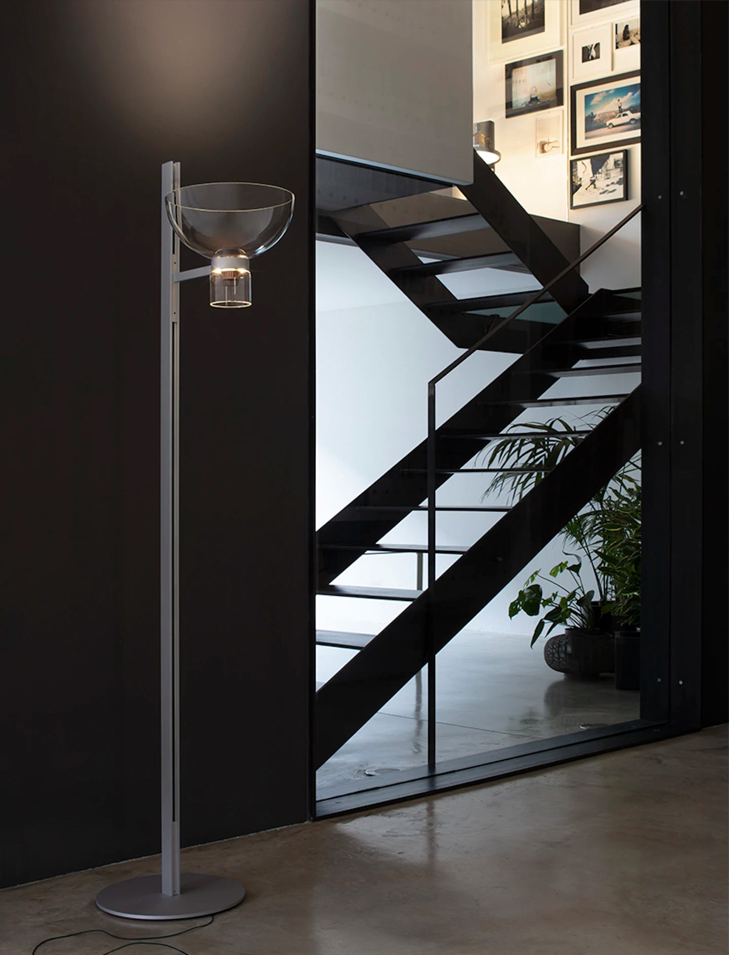 NOCTURNE CONE Black Two-Point Floor Lamp