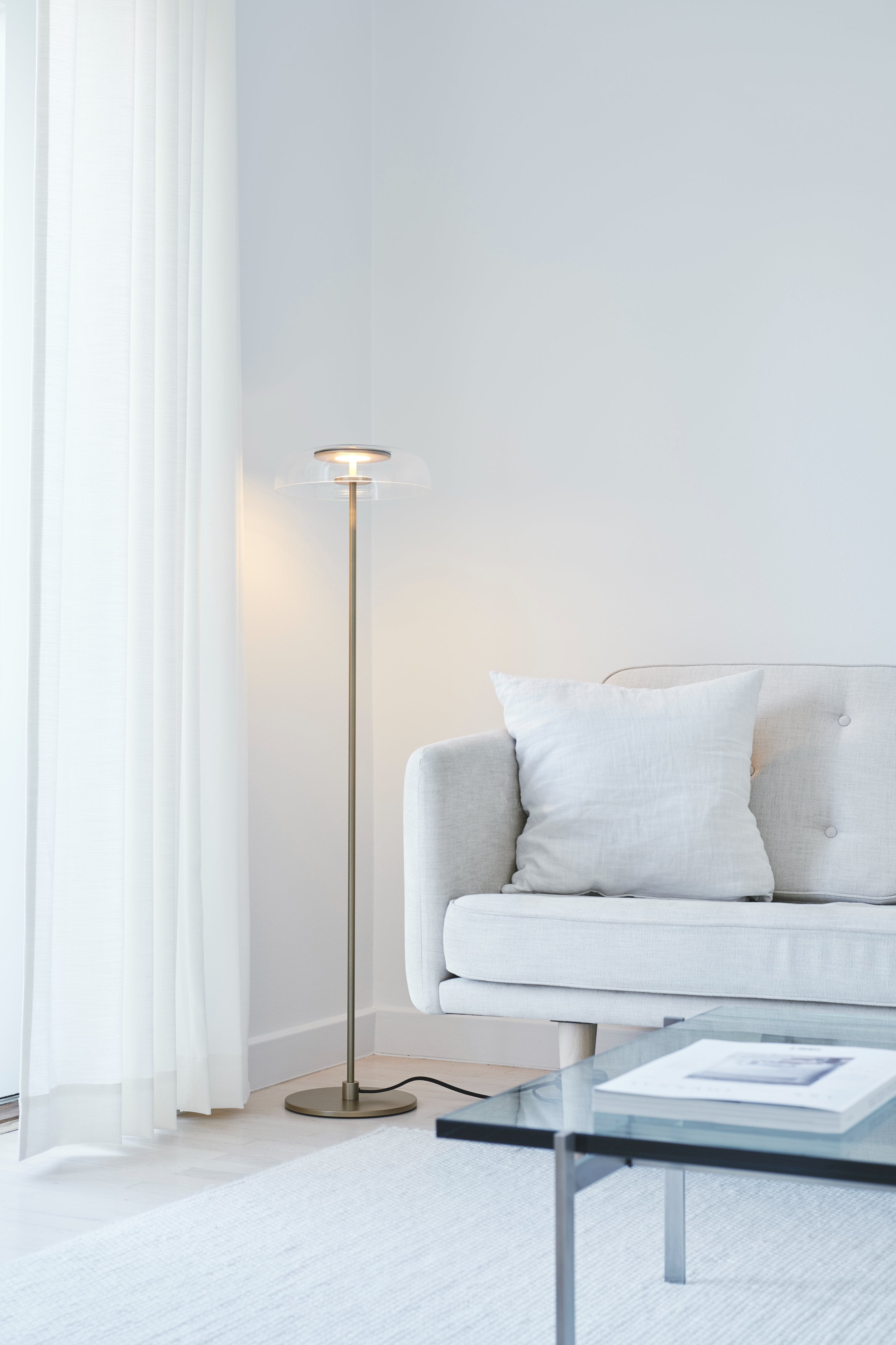 Vloerlamp BLOSSI goud met transparant glas