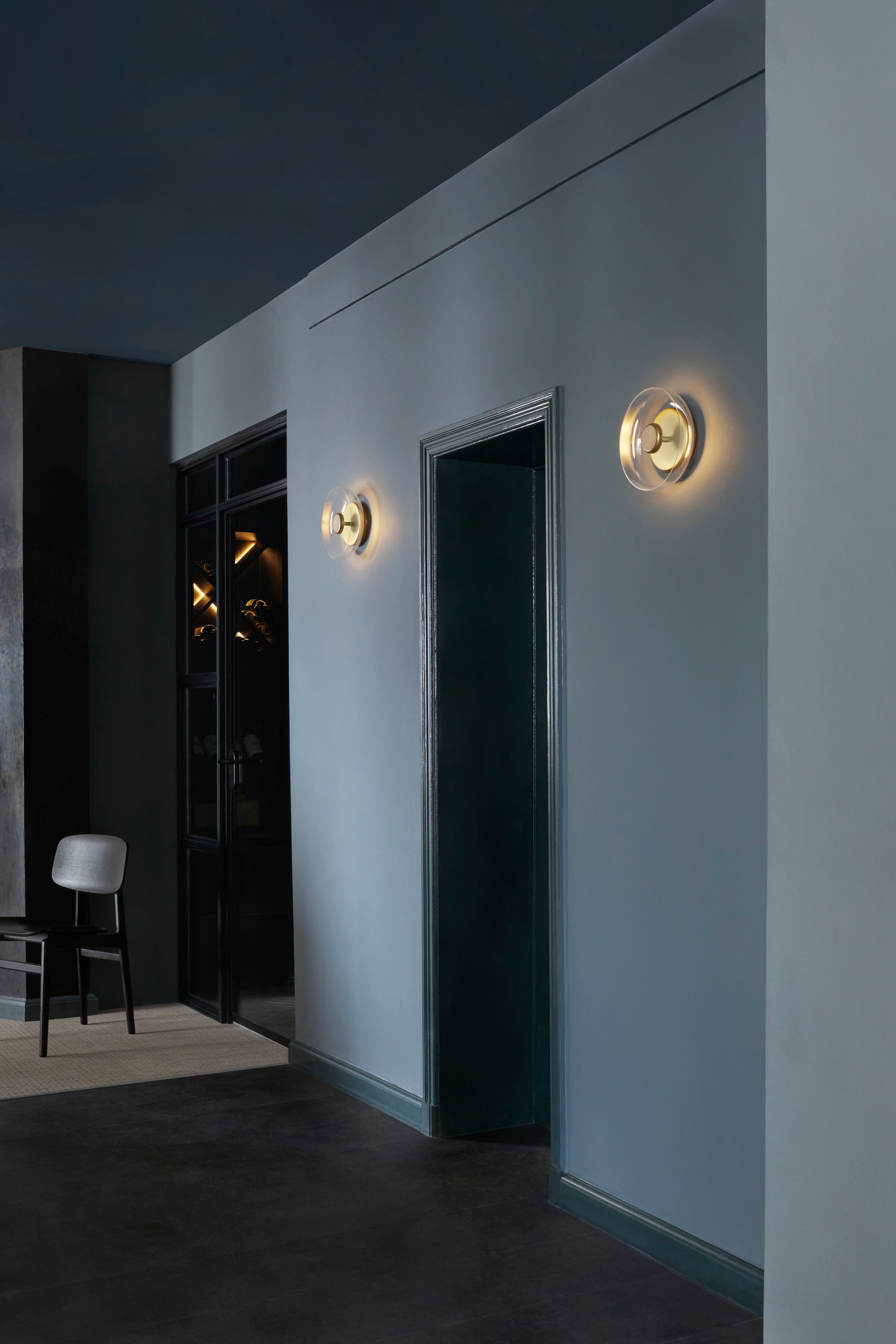 Wandleuchte BLOSSI gold mit transparentem Glas