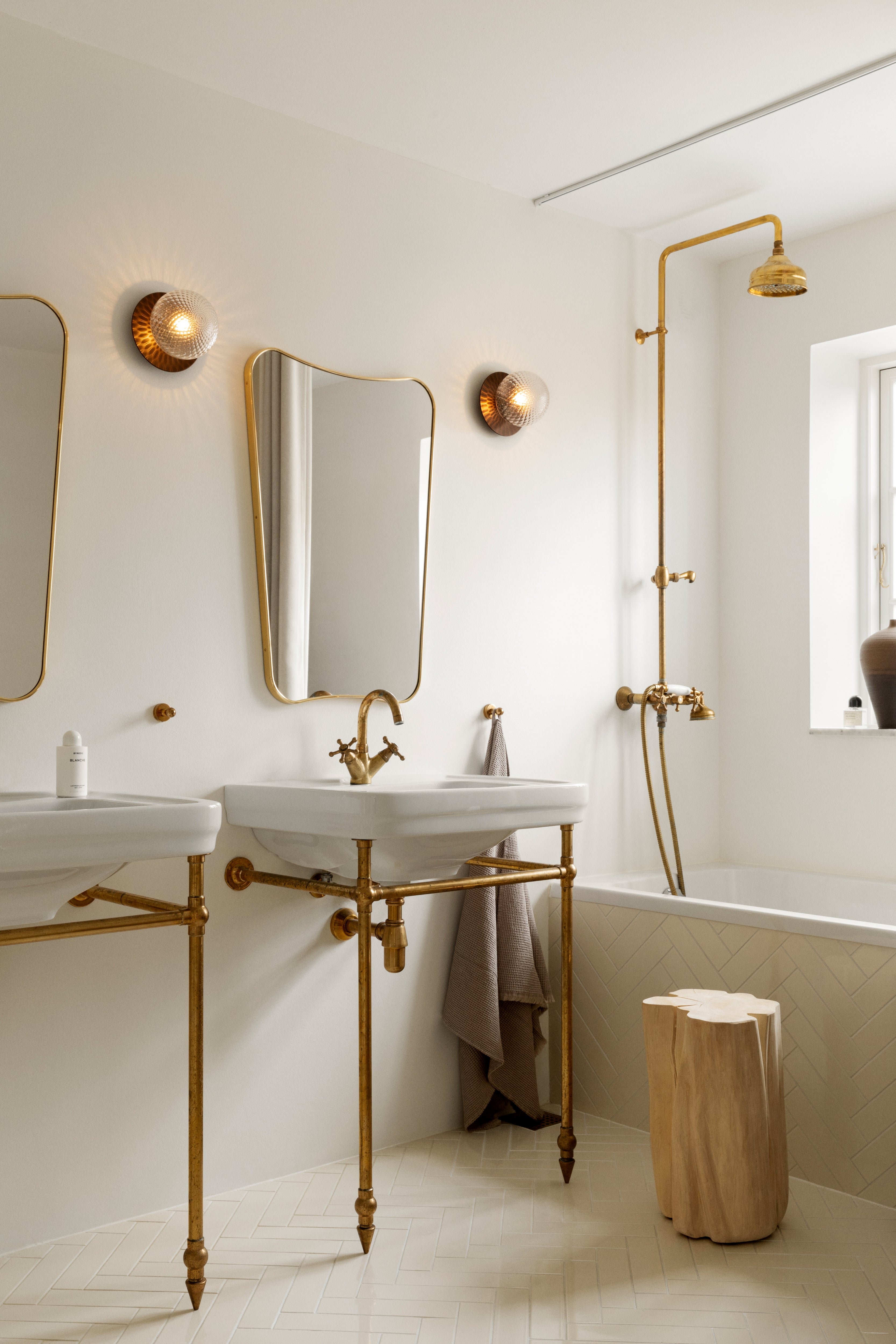 Inbouw wandlamp LIILA donkerbruin met transparant glas