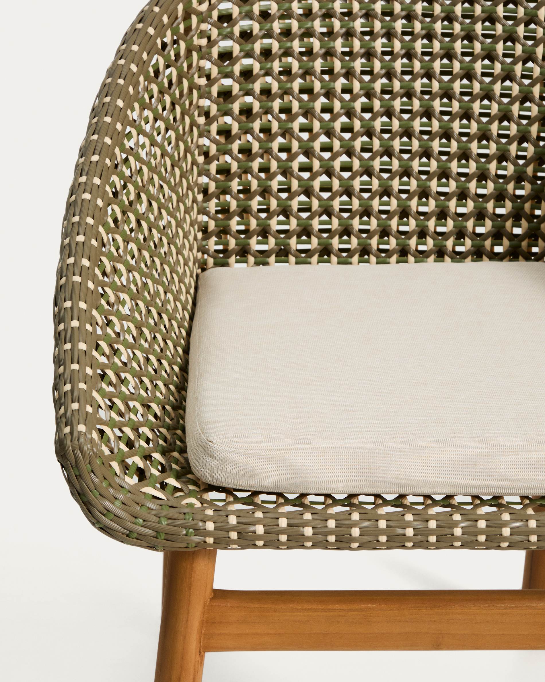 Gartenstuhl OLBIA aus synthetischem Rattan und Teakholz