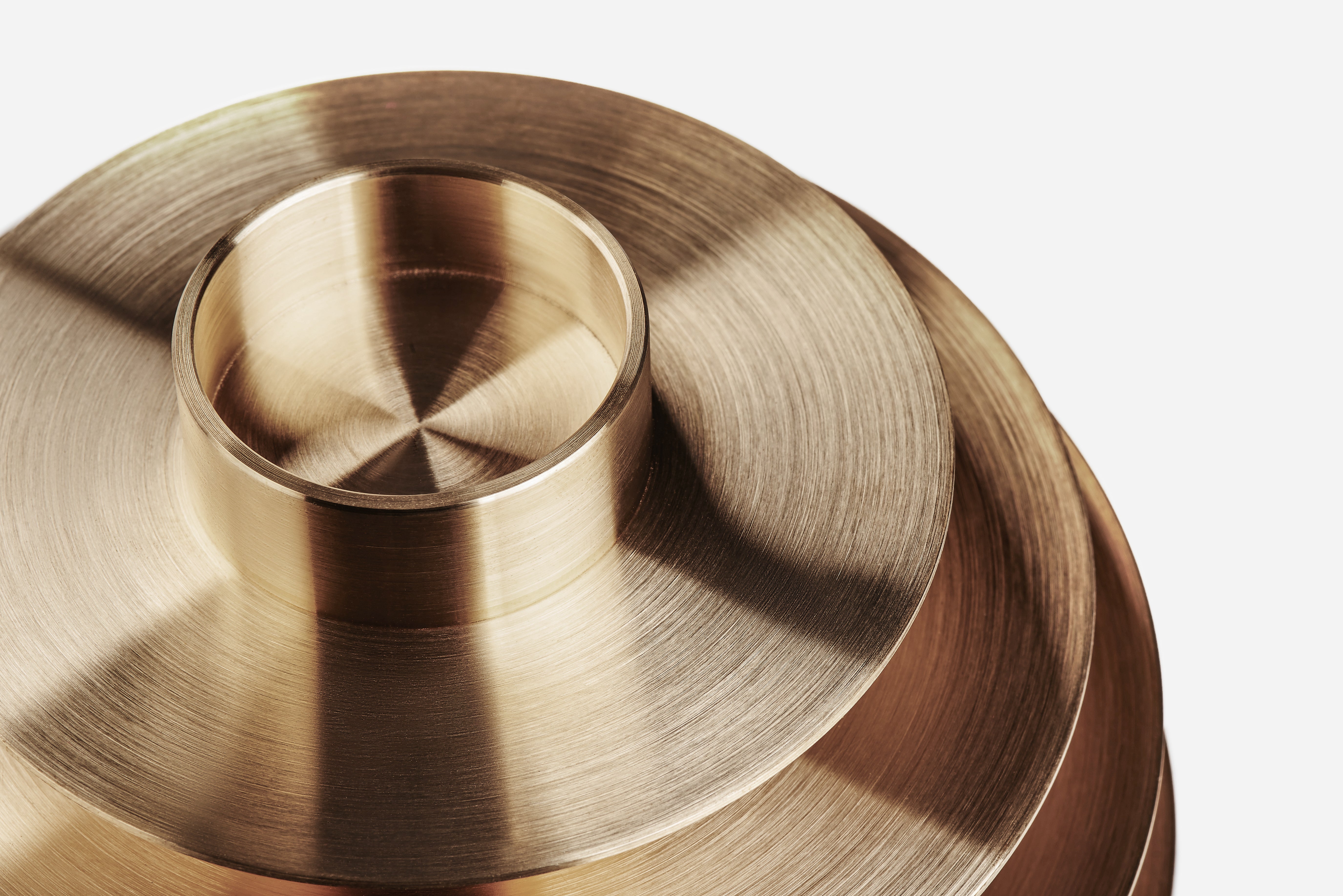 Set von ORB Kerzenhaltern aus Messing