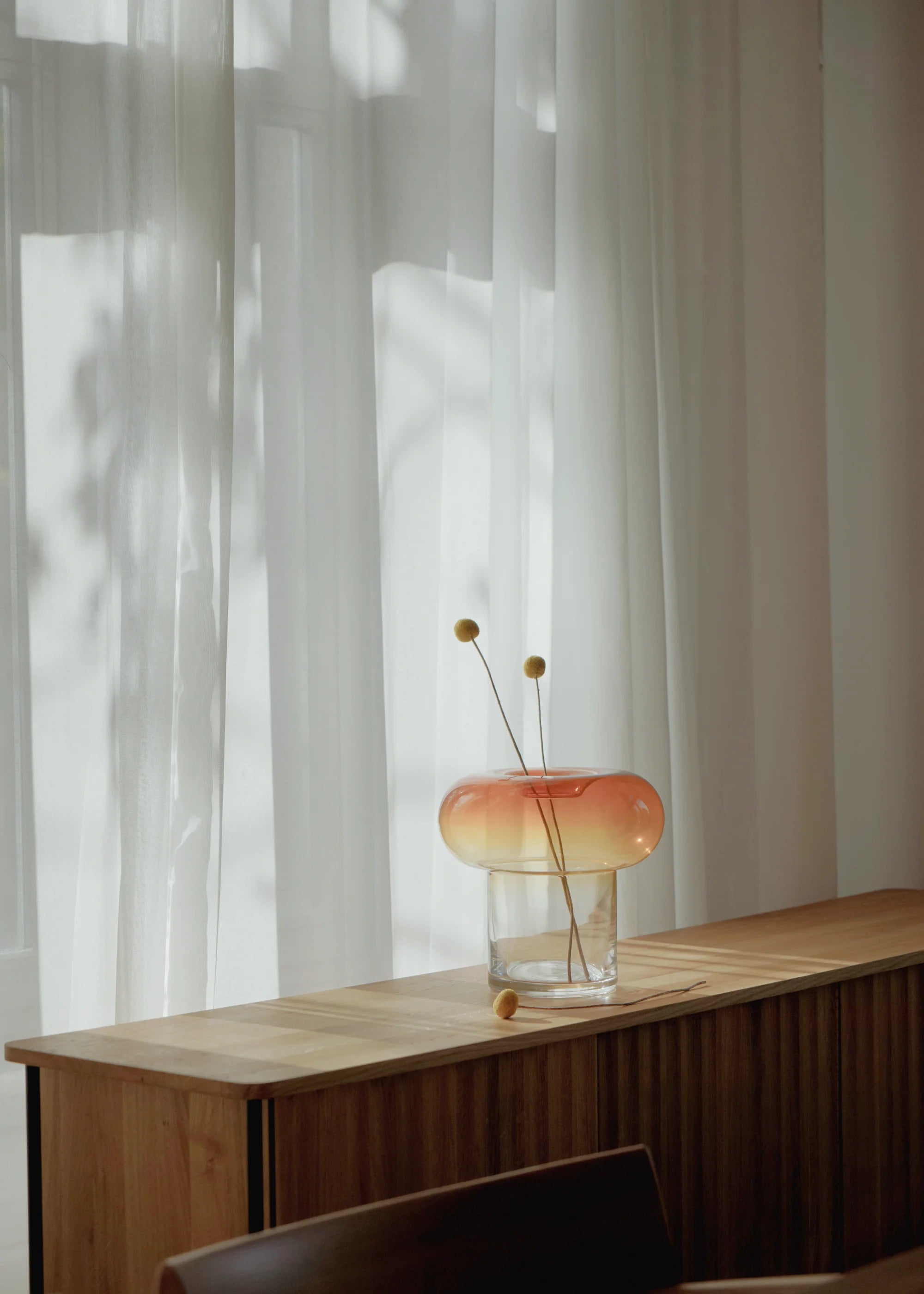 Vaas ORIO oranje mondgeblazen glas