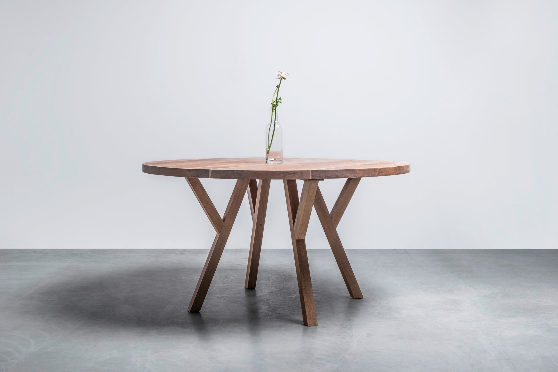Ronde tafel GLORIA van eikenhout
