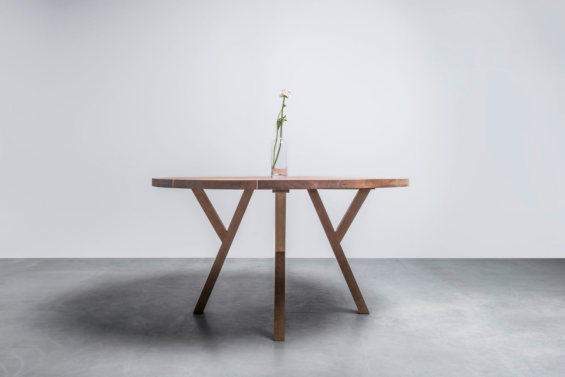 Ronde tafel GLORIA van eikenhout